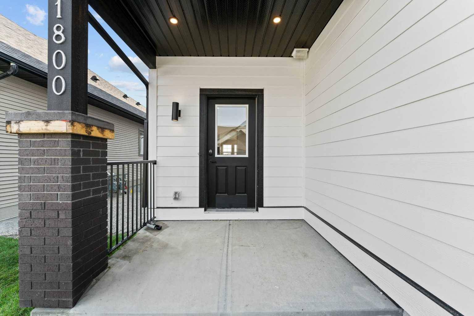 Airdrie, AB T4B 5P5,15 Coopersfield Link SW #1800