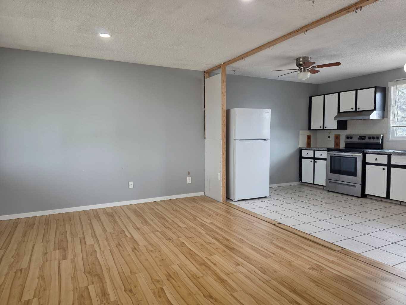 Calgary, AB T2A4T4,371 Penswood WAY SE