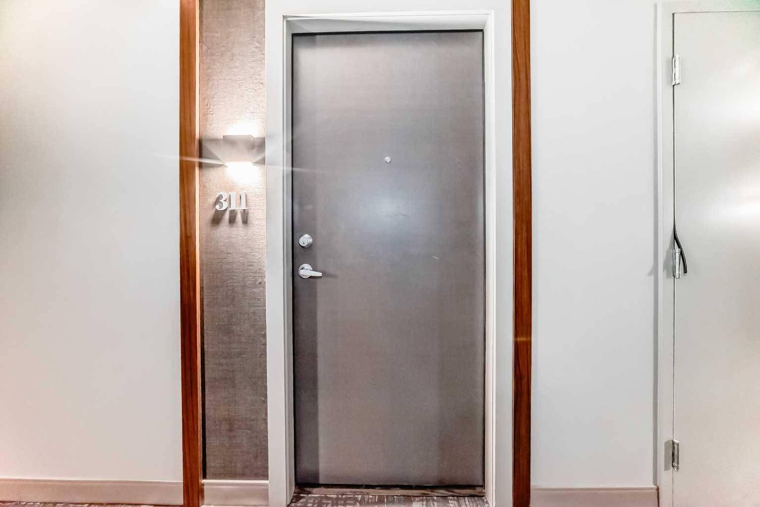 Calgary, AB T2N 3T1,1107 Gladstone RD NW #311