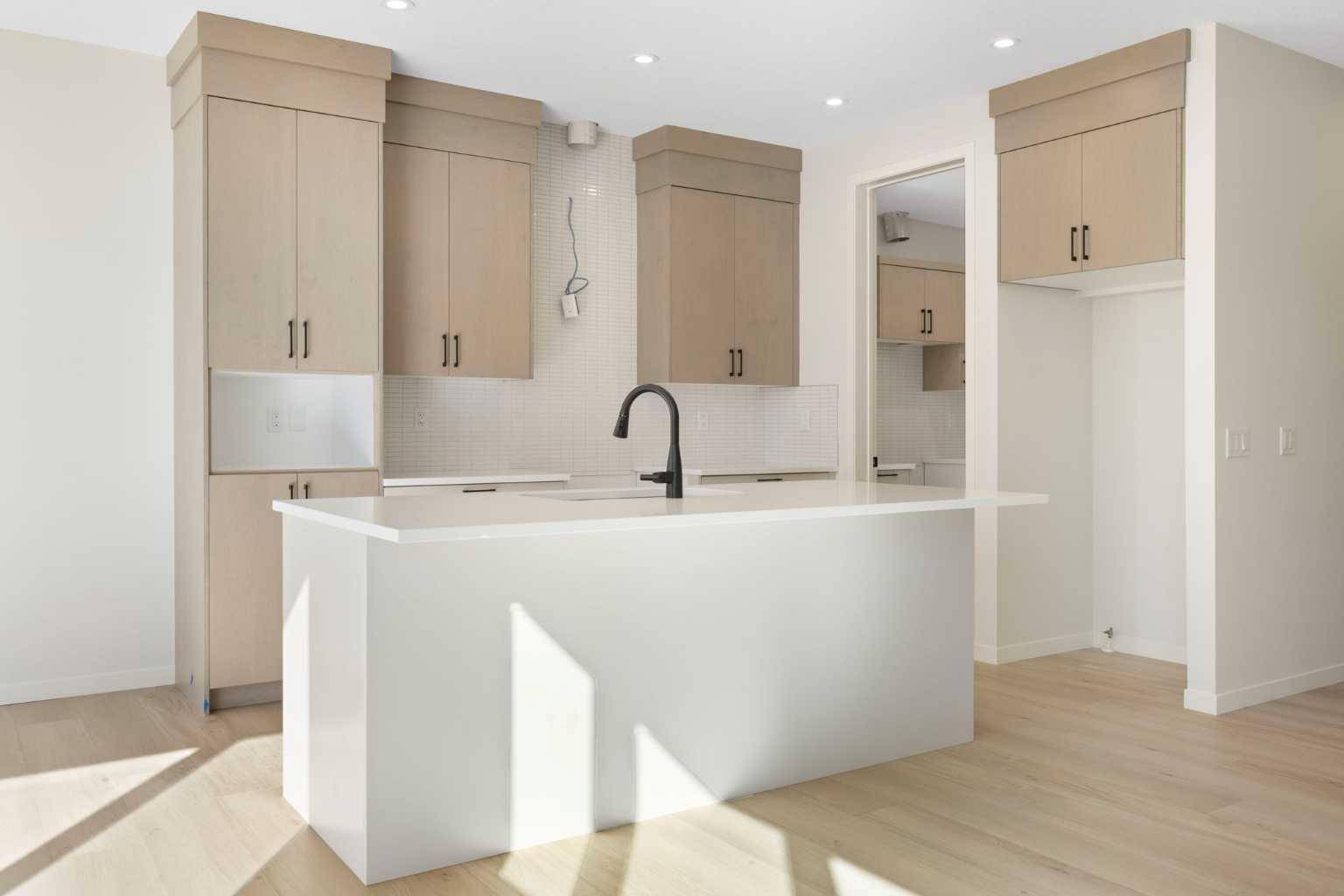 Calgary, AB T3R 2J3,17 Marmot Passage NW