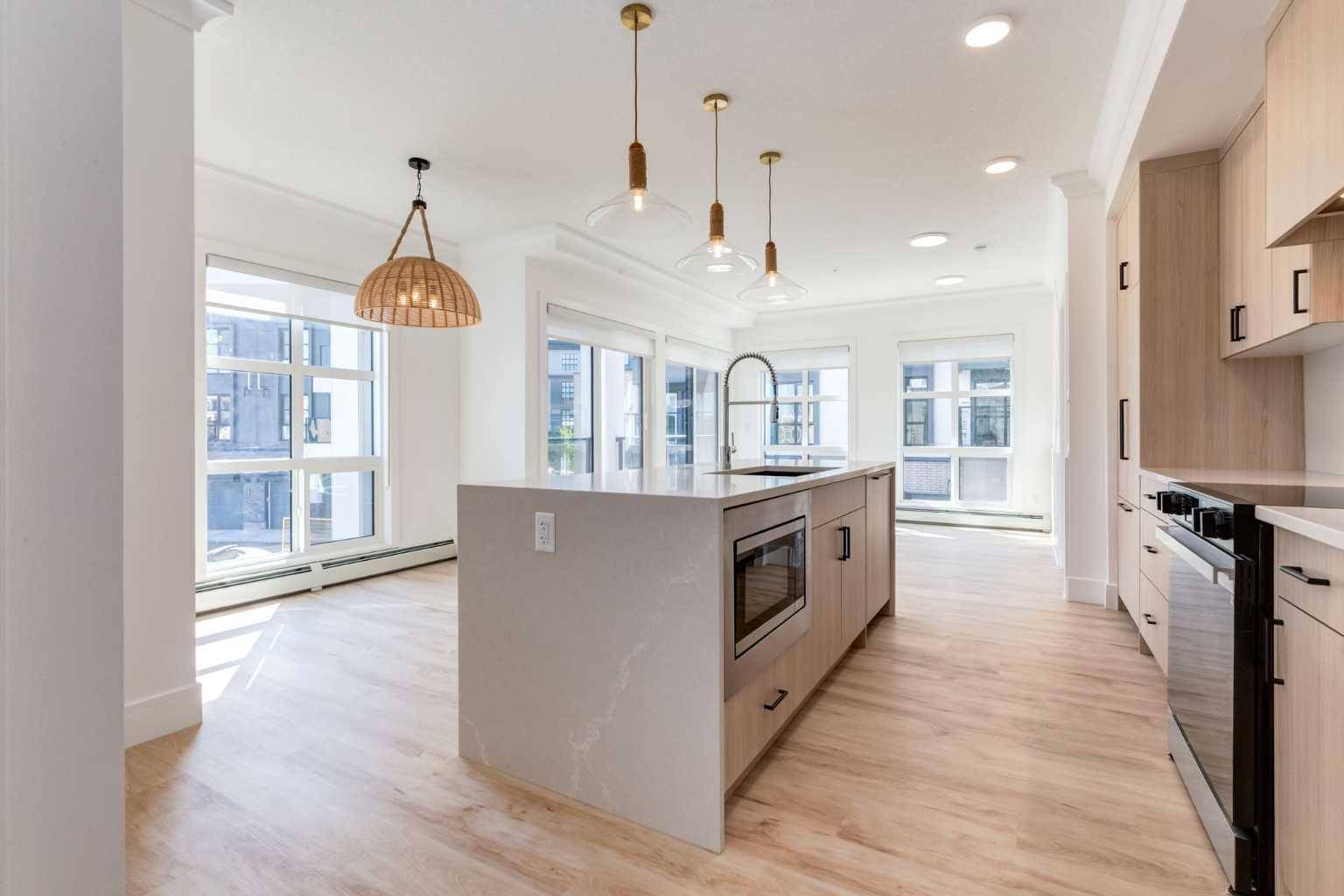 Calgary, AB T3E2L4,330 Dieppe DR SW #402