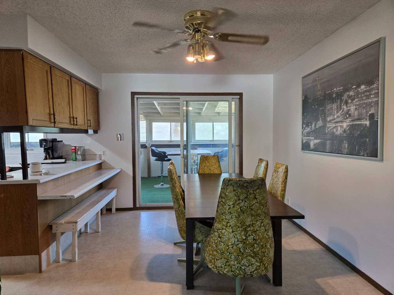 Bellevue, AB T0K0C0,3002 225 ST