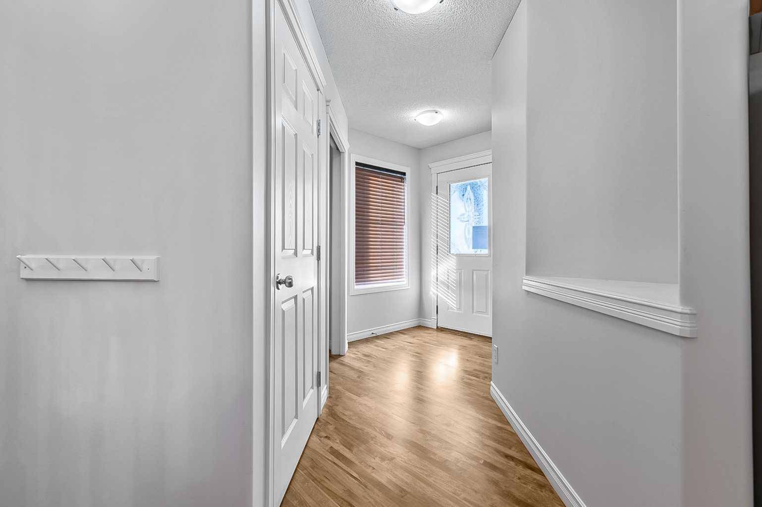 Okotoks, AB T1S 2C7,287 Crystal Shores DR