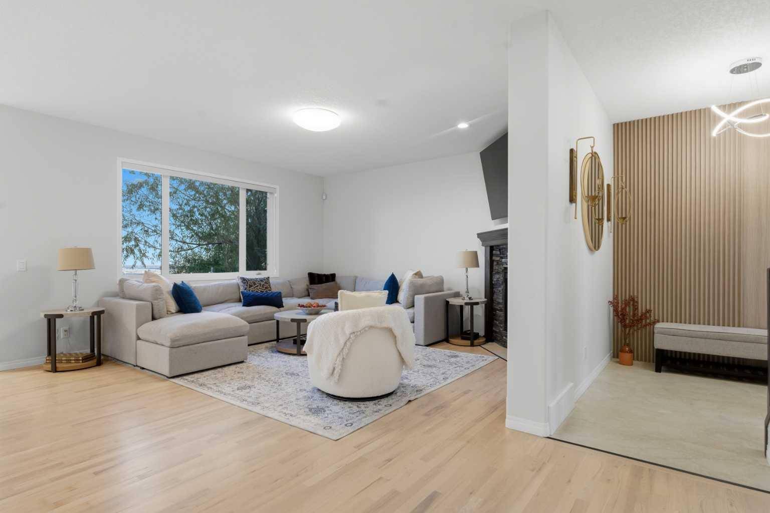 Calgary, AB T3H 5B7,146 Springbluff HTS SW