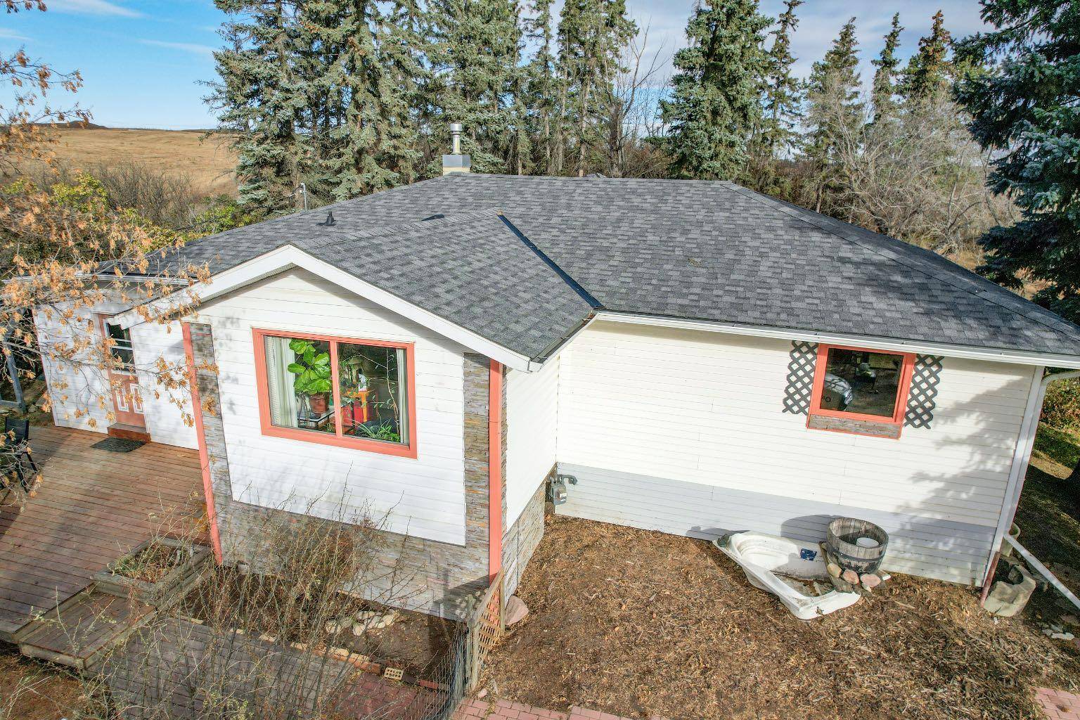 Rural Ponoka County, AB T4J 1R3,440080 Range Road 260