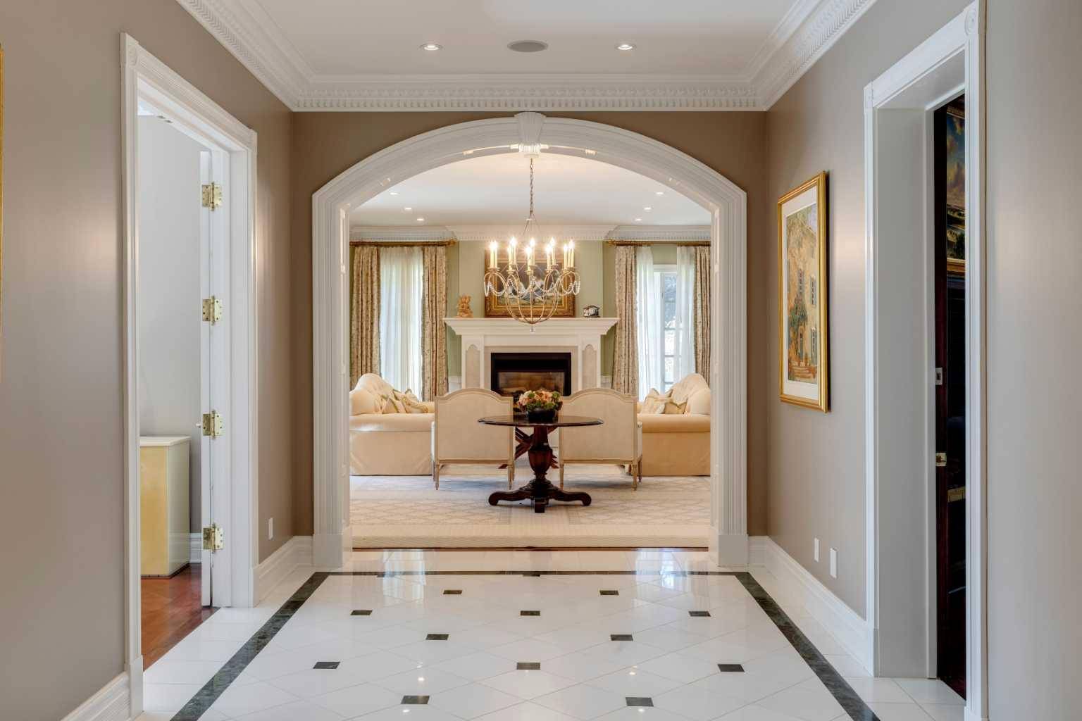 Calgary, AB T2V 2V4,126 Eagle Ridge DR SW