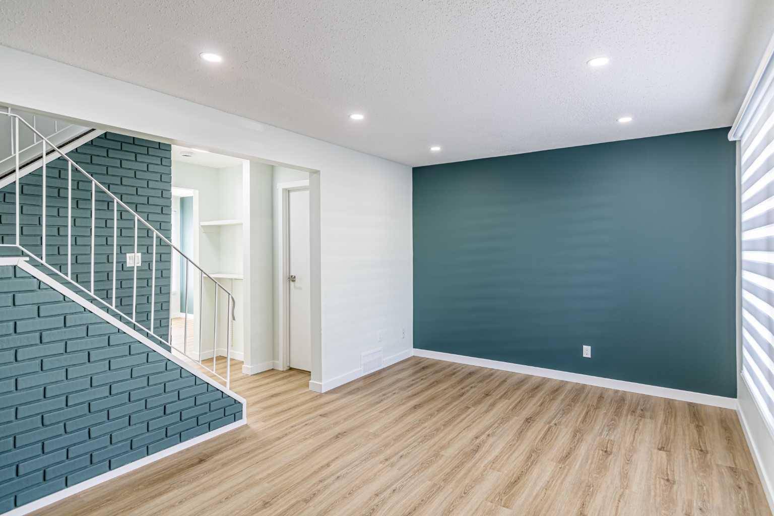 Calgary, AB T2A 4Y8,100 Pennsylvania RD SE #39