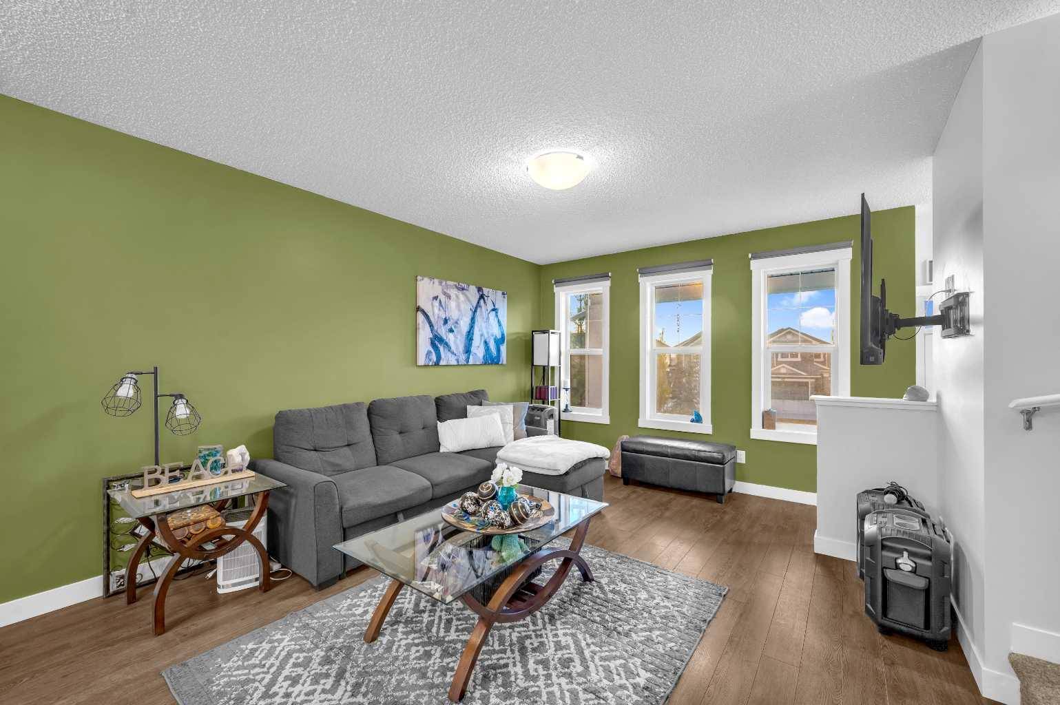 Airdrie, AB T4A 0T7,1225 Kings Heights WAY SE #504