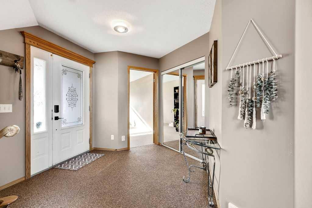 Strathmore, AB T1P 1T8,100 Hillview RD