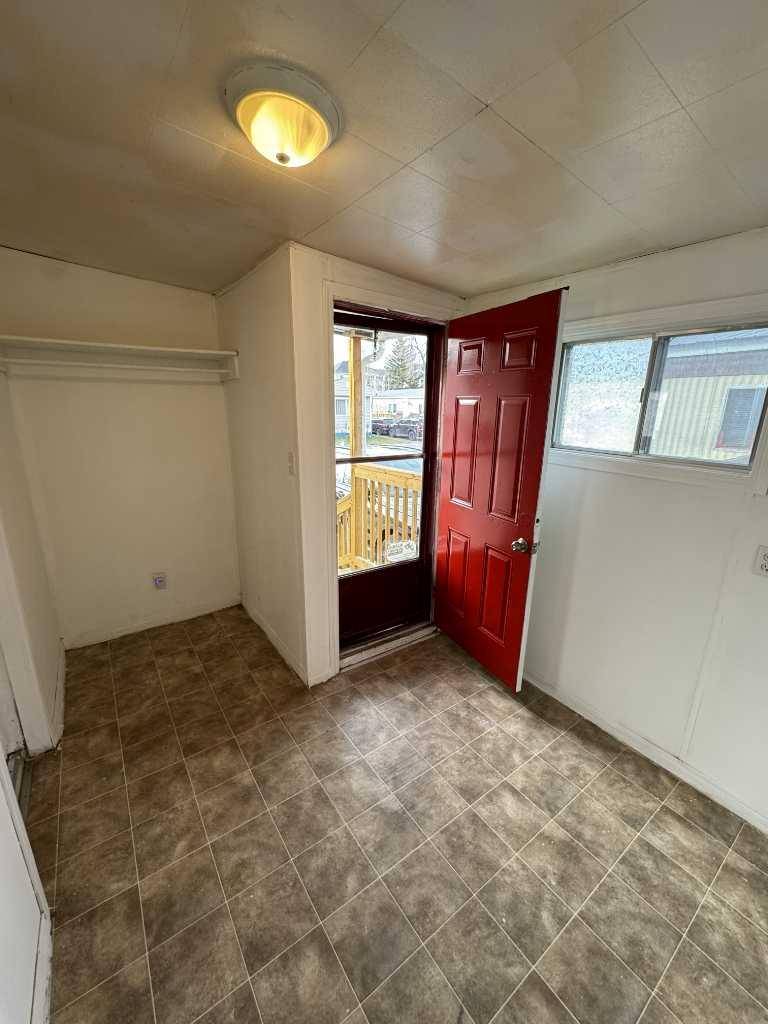 Calgary, AB T2A 0W6,6220 17 AVE SE #38