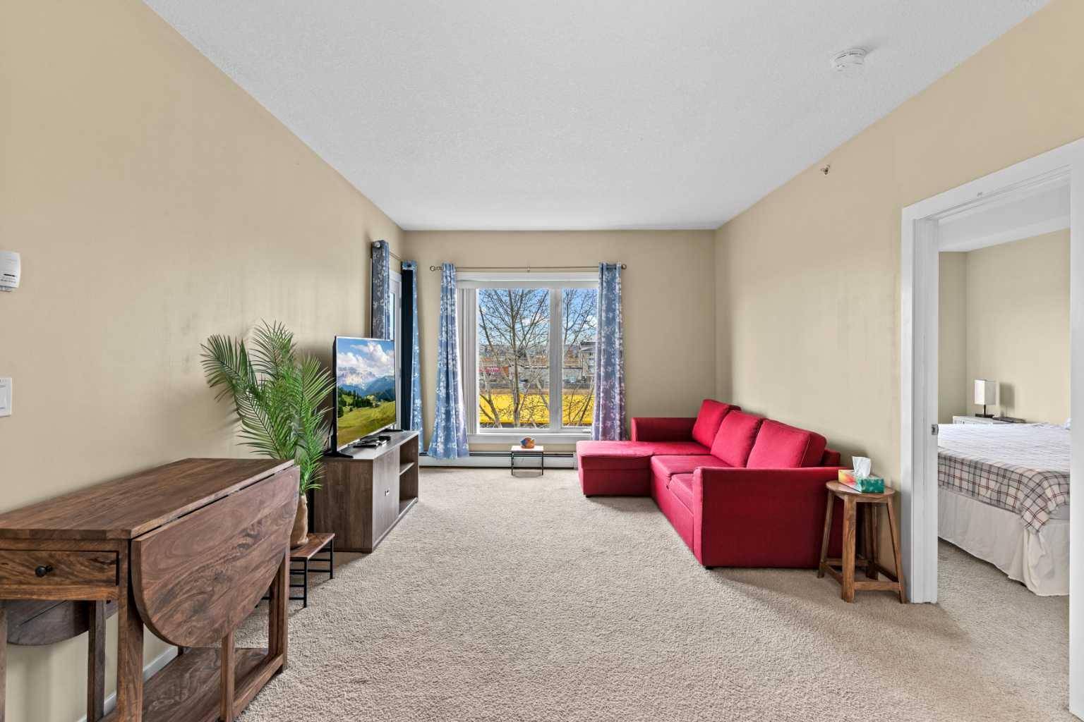 Airdrie, AB T4A 0G6,604 East Lake BLVD NE #1404