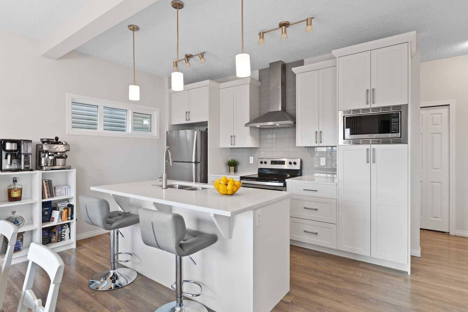 Cochrane, AB T4C 2R7,169 Buckskin WAY