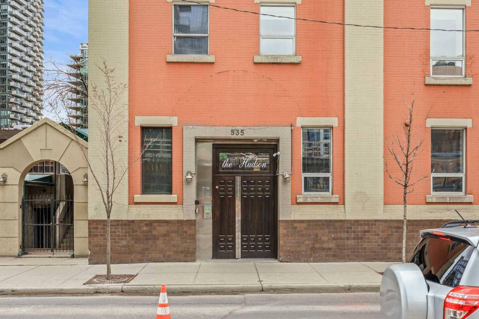 Calgary, AB T2R 0A8,535 10 AVE SW #401