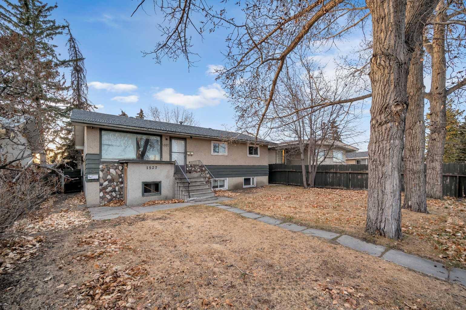 Calgary, AB T2A 1T9,1527 52 ST SE