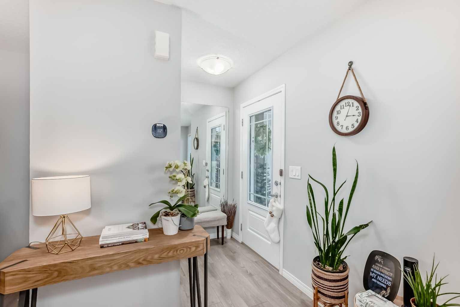 Calgary, AB T3P 0Y8,49 Carrington Rise NW