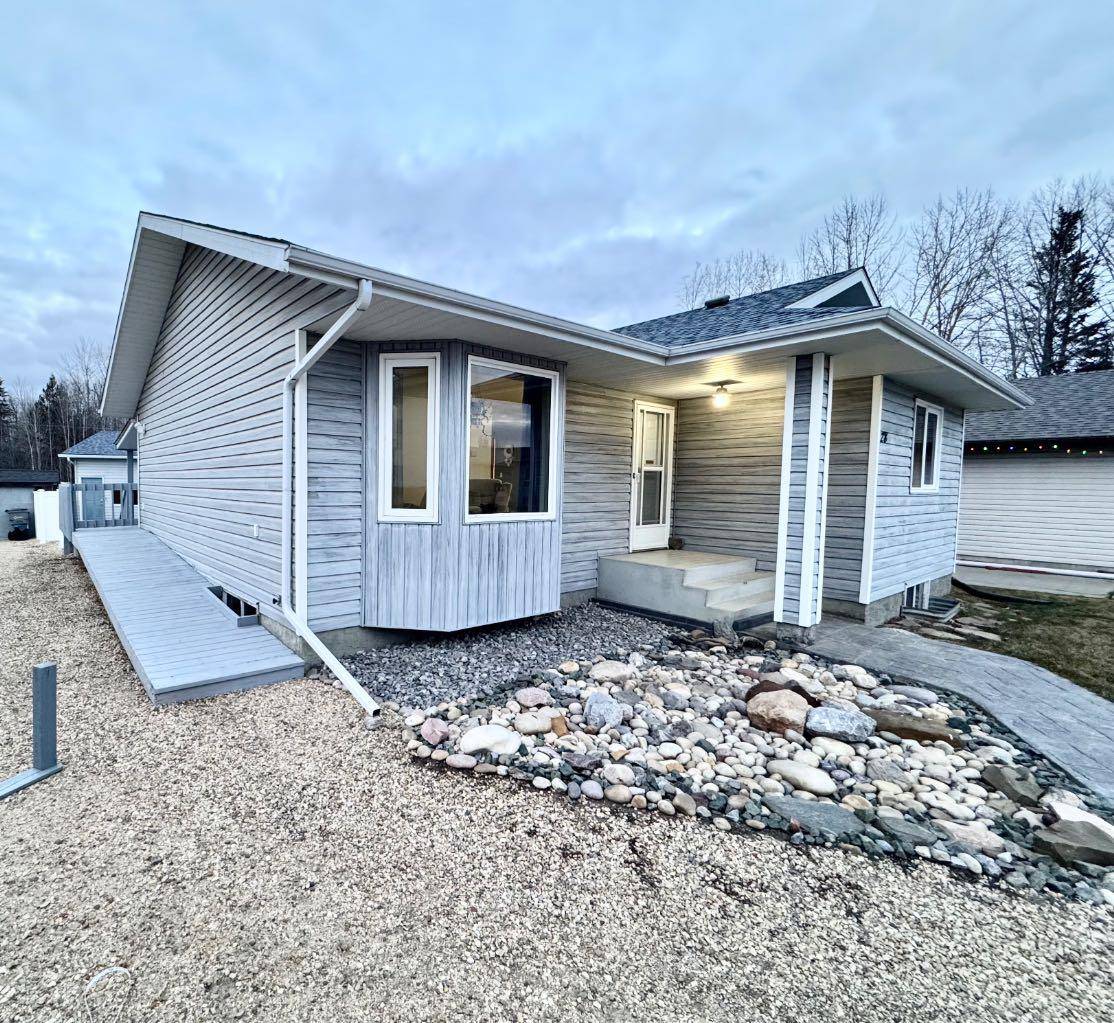 Whitecourt, AB T7S 1R1,28 Steward DR