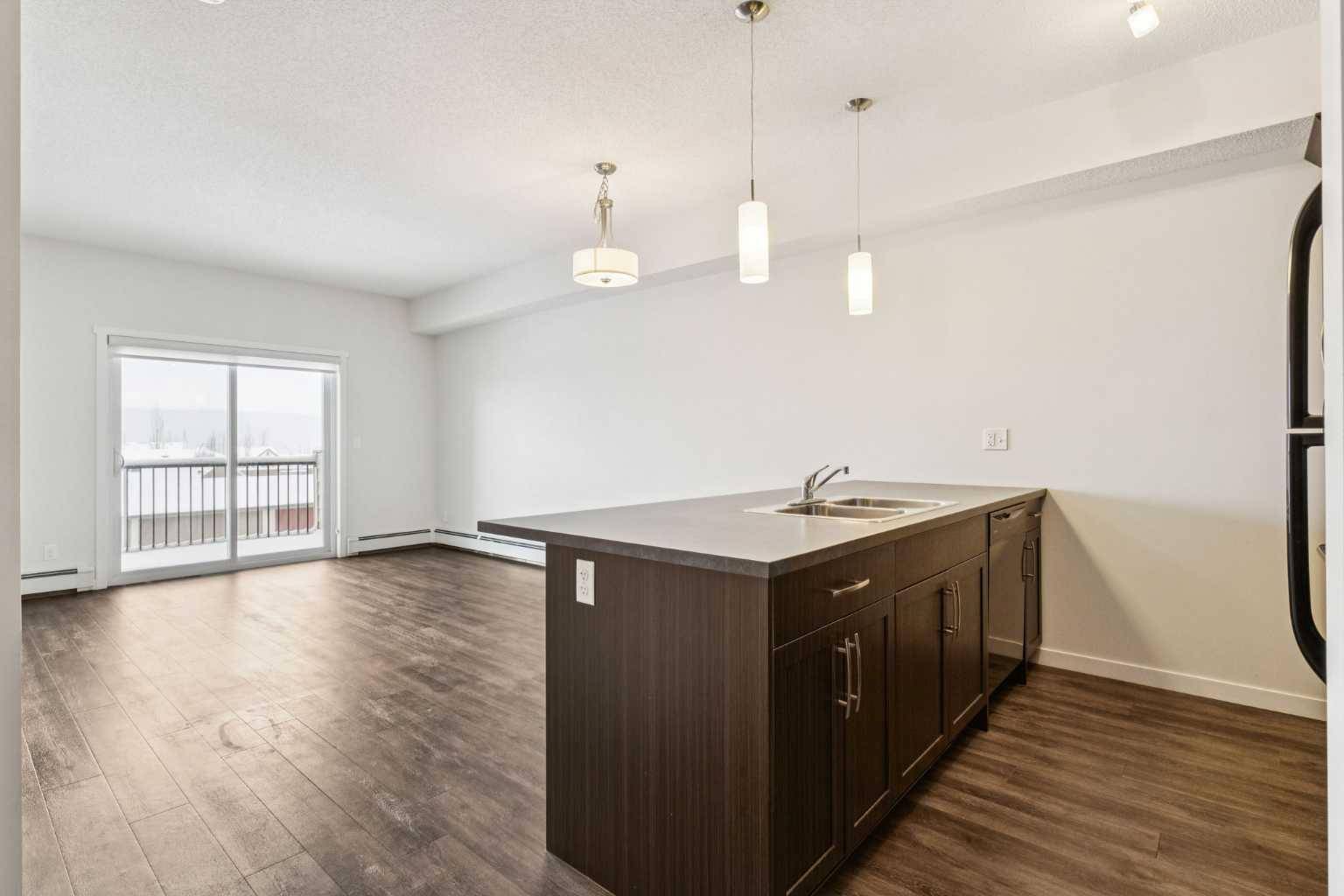 Cochrane, AB T4C0W7,101 Sunset DR #9312