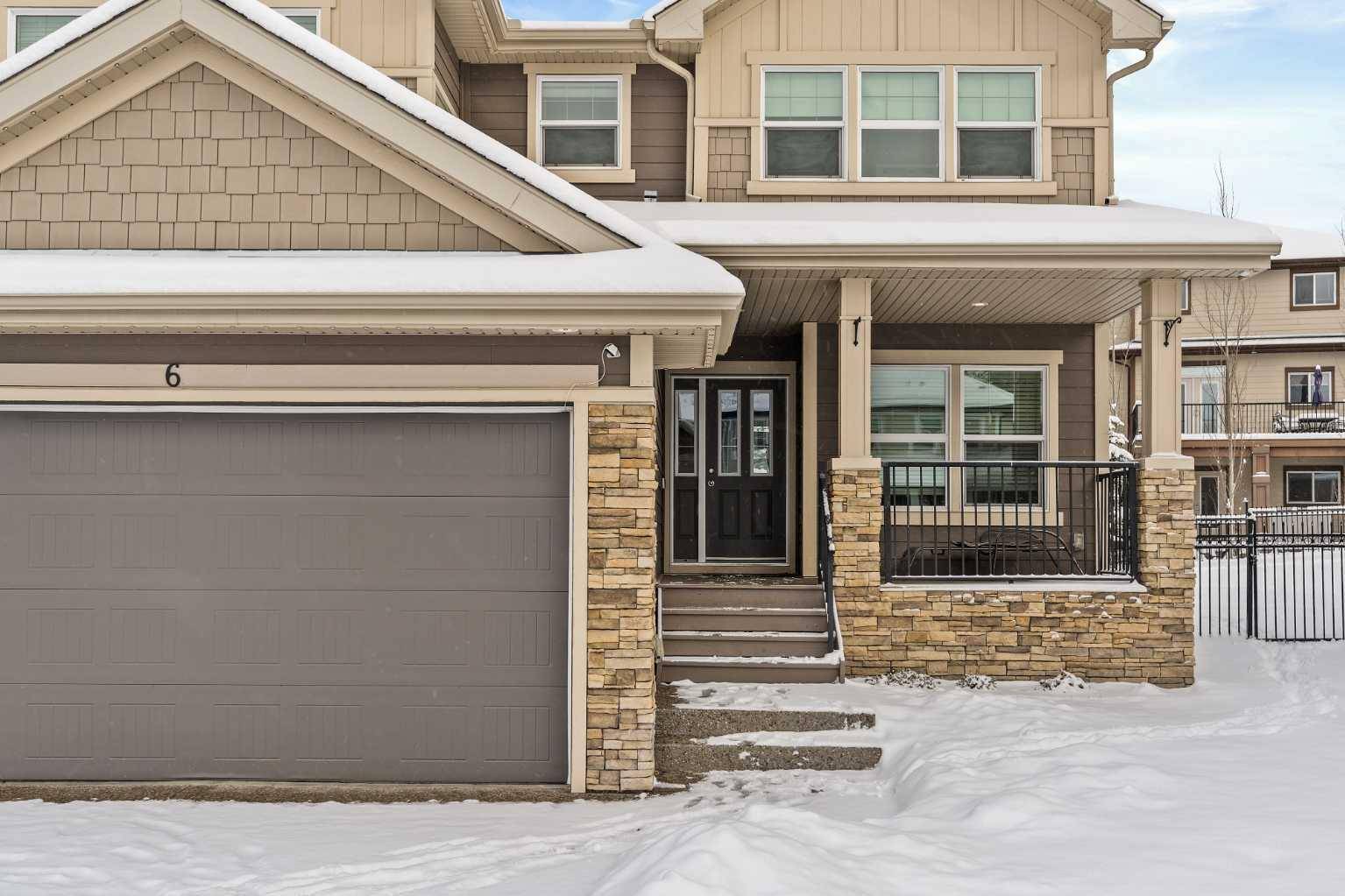 Calgary, AB T3B 0M1,6 Crestridge Mews SW