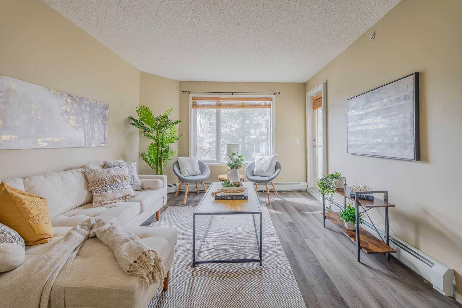 Calgary, AB T3G 5B3,950 Arbour Lake RD NW #1311