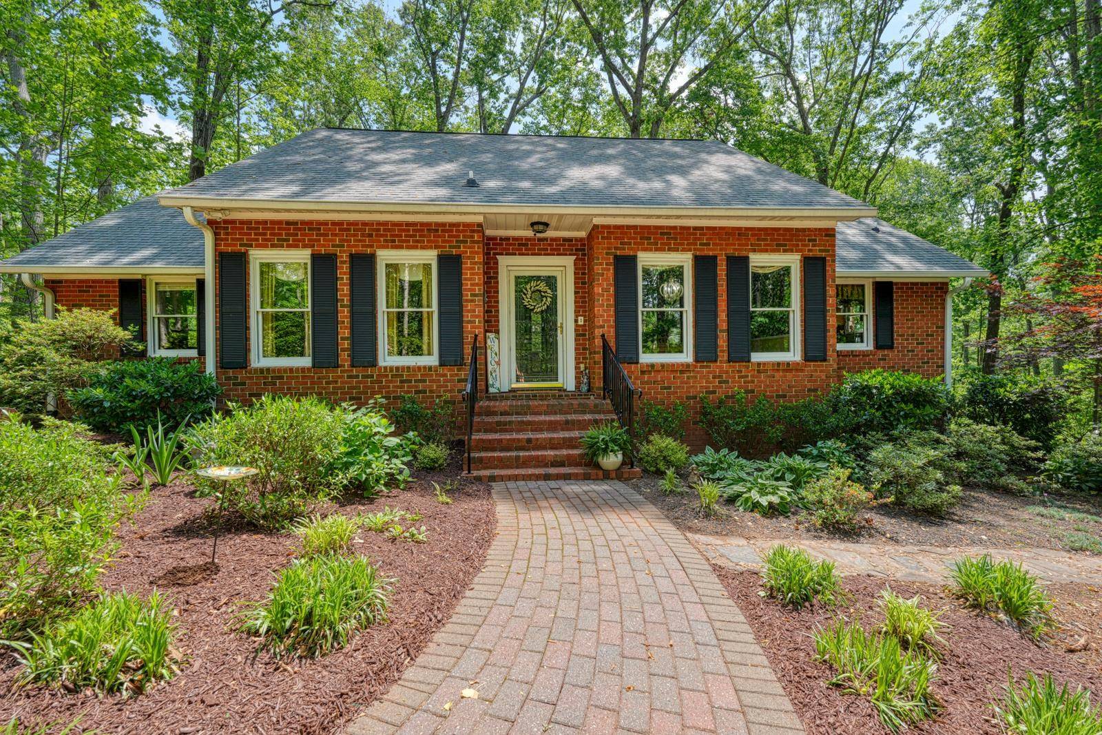 Inman, SC 29349,260 Cove RD