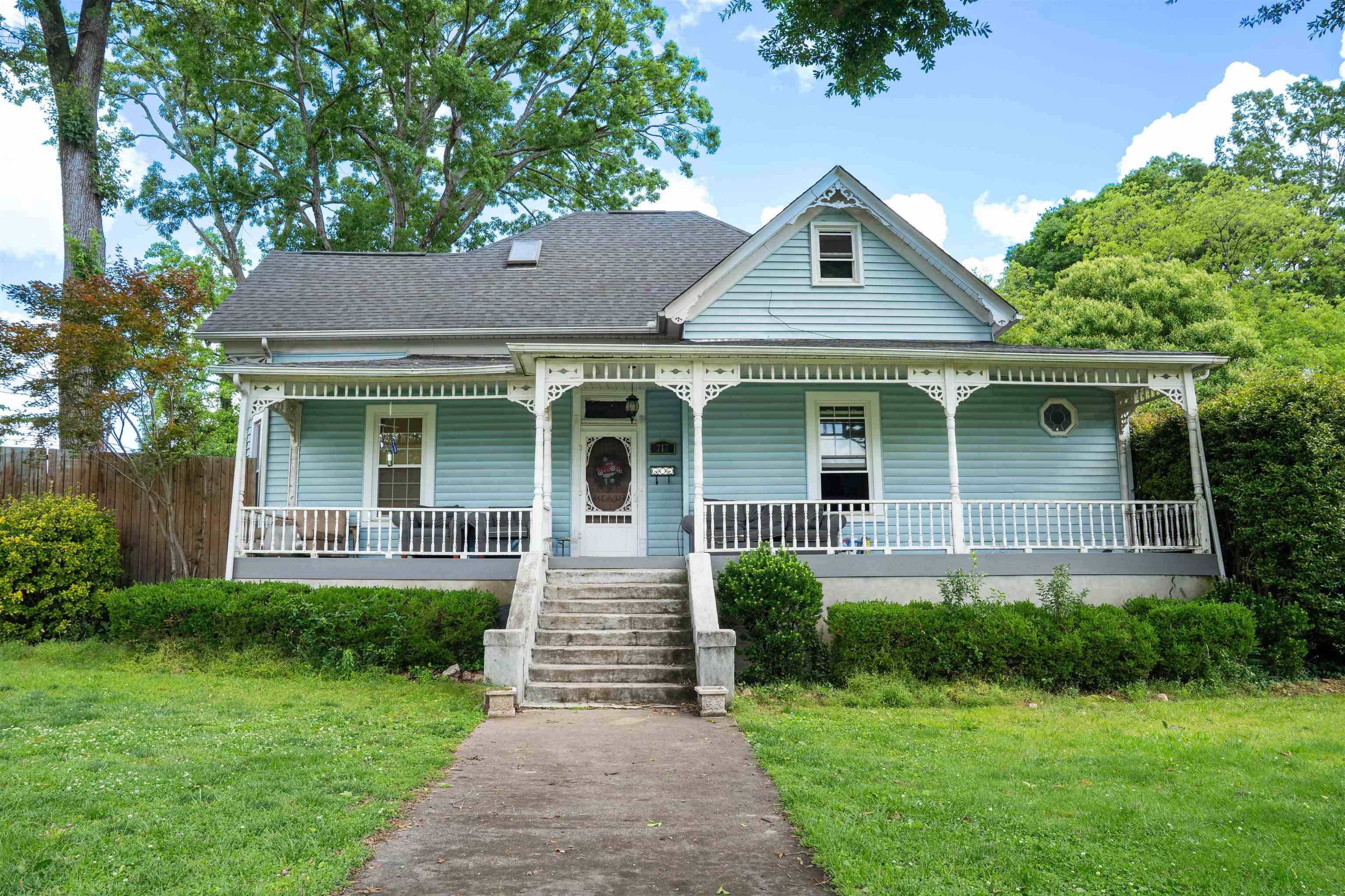 Gaffney, SC 29340,717 College DR