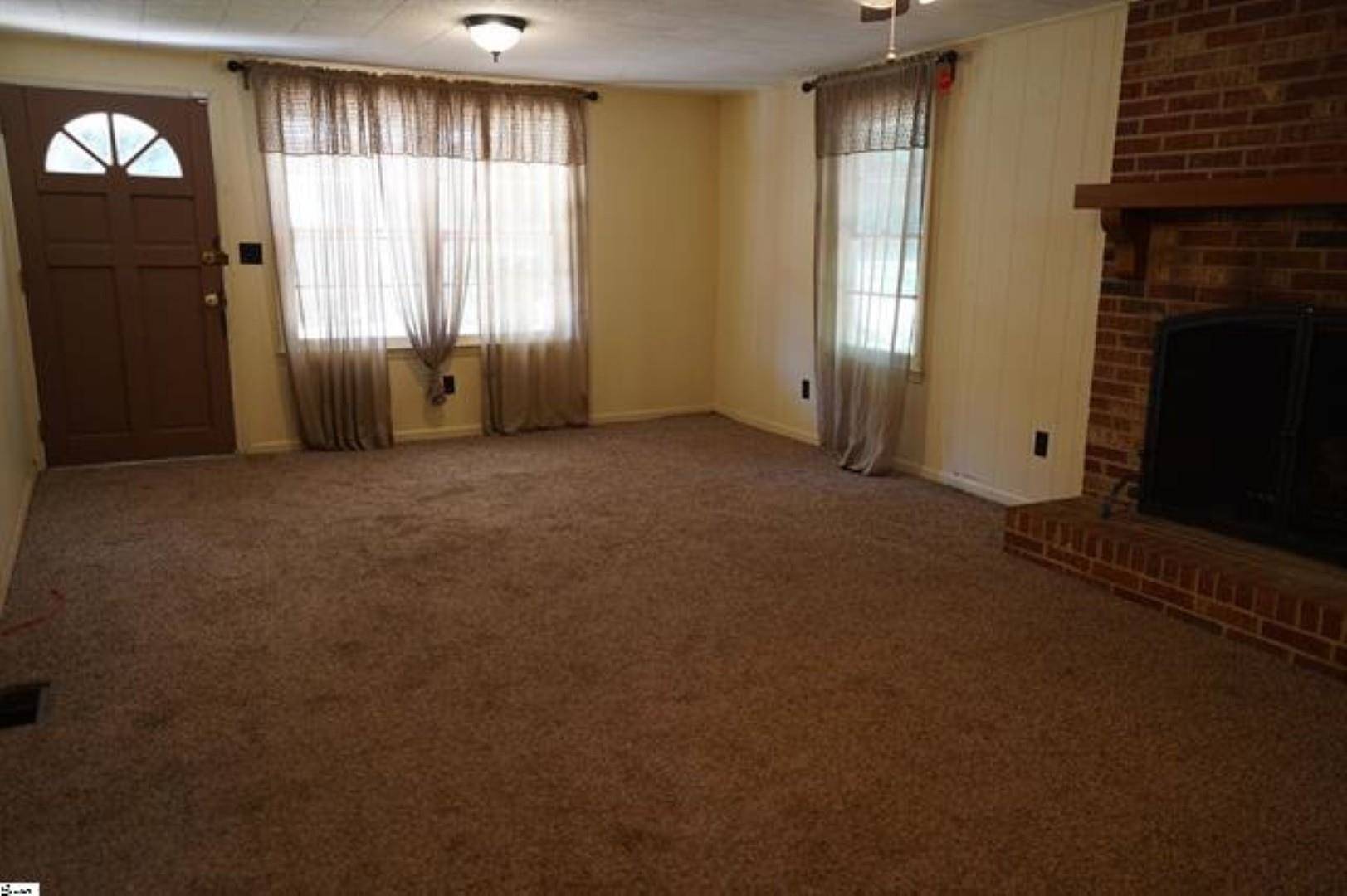 Landrum, SC 29356,830 W Highway 14
