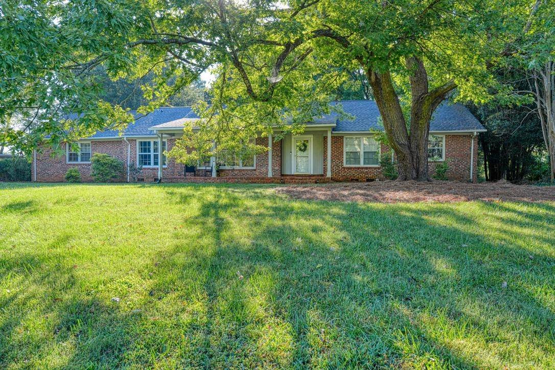 Spartanburg, SC 29307,320 Fairlane DR