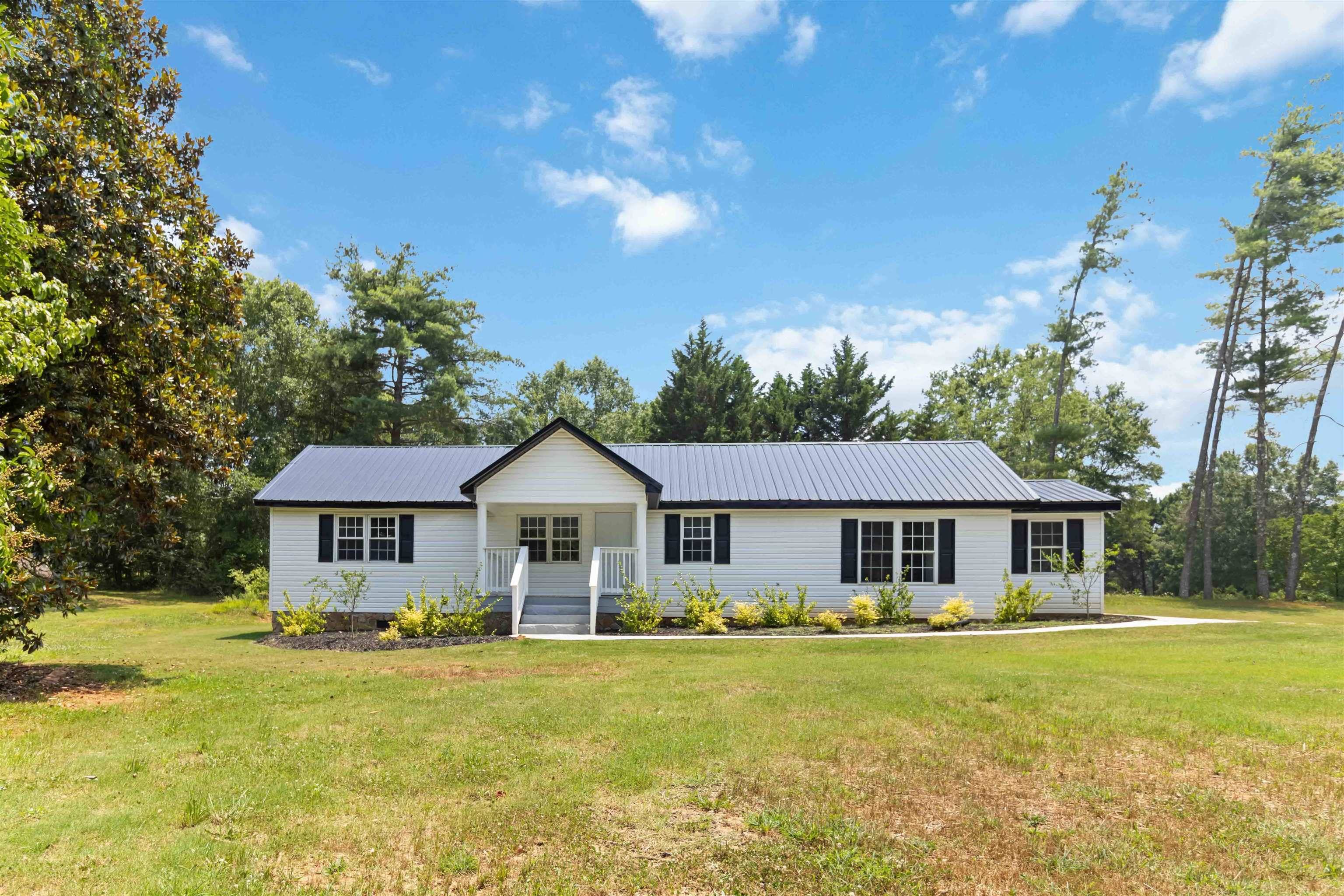 Moore, SC 29369,307 Blackwood Store RD