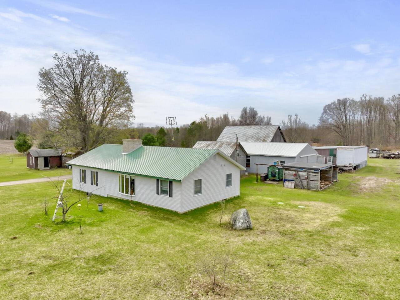 Lake City, MI 49651,2290 E Moorestown RD Road