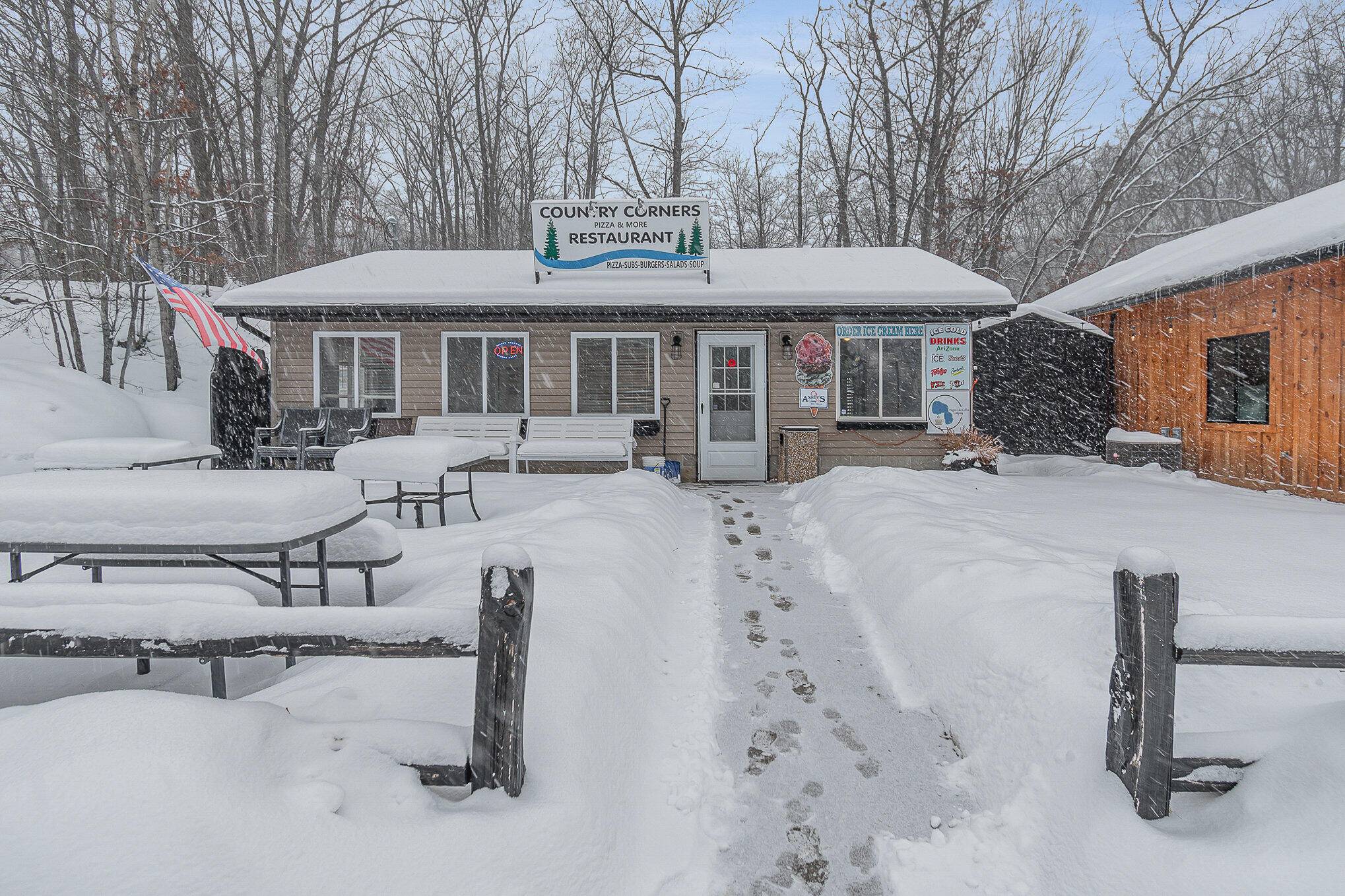 Roscommon, MI 48653,1857 W Higgins Lake DR Drive