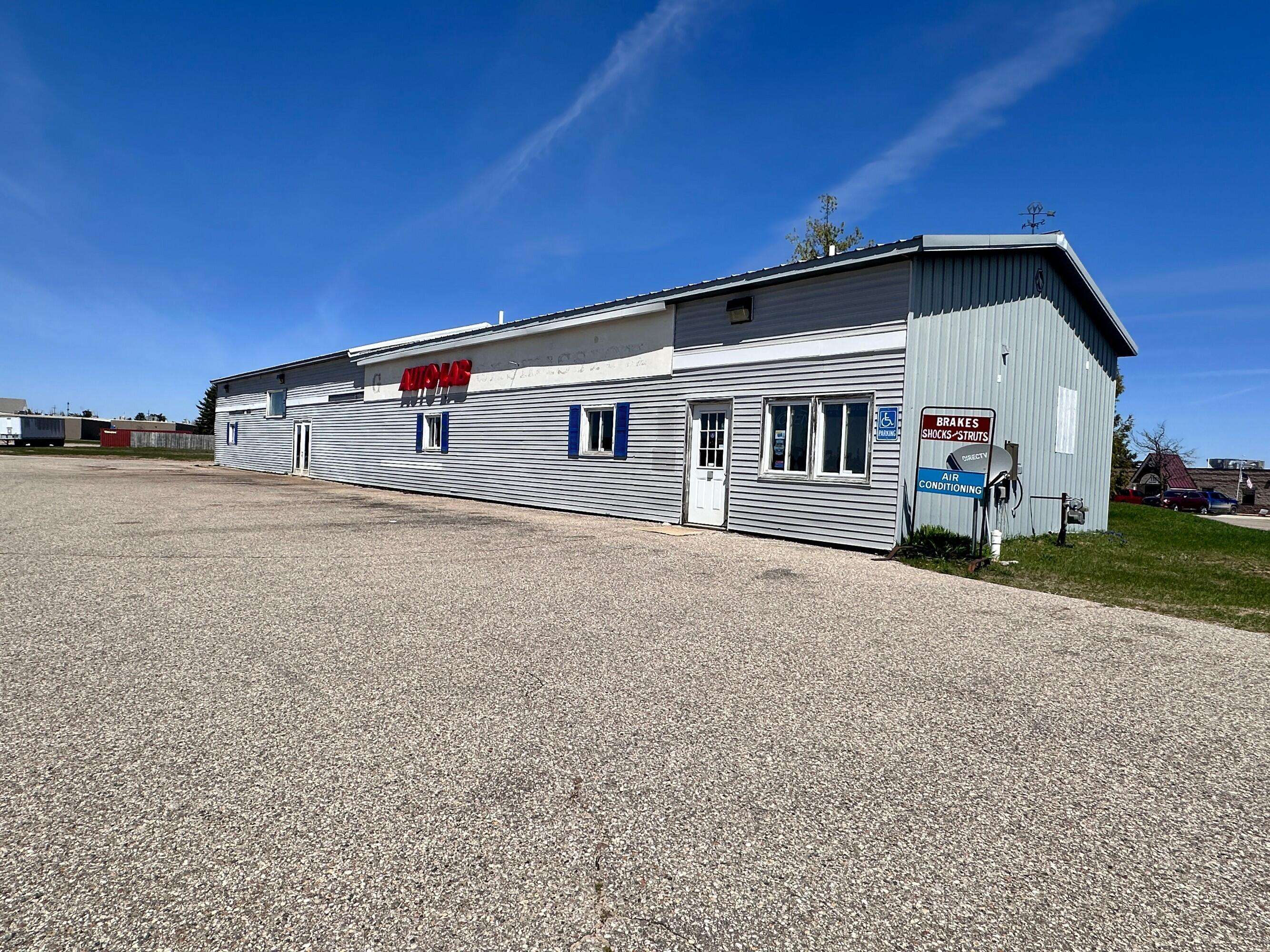 Gaylord, MI 49735,108 W Commerce DR Drive
