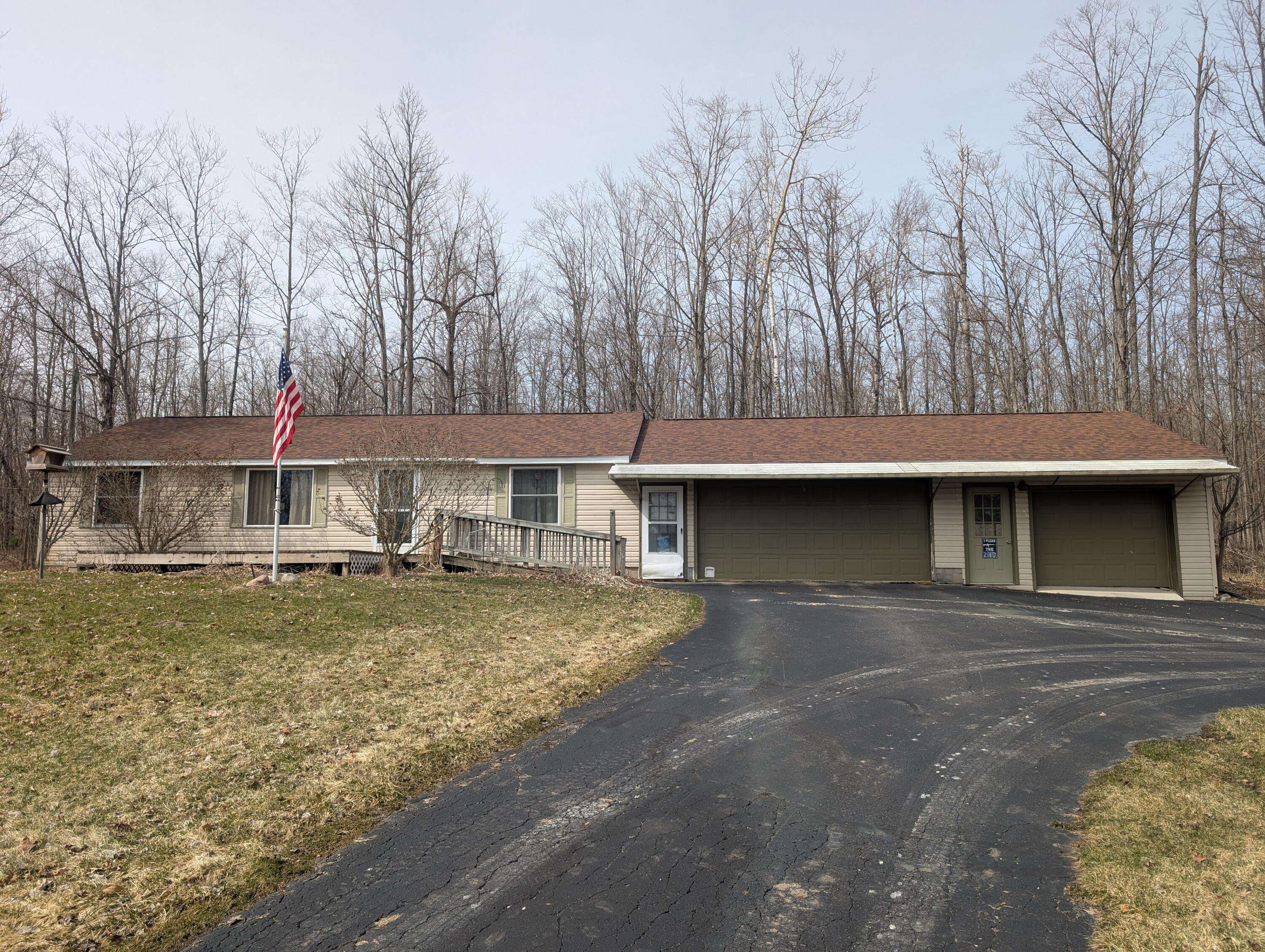 Hillman, MI 49746,20776 Tennis RD Road