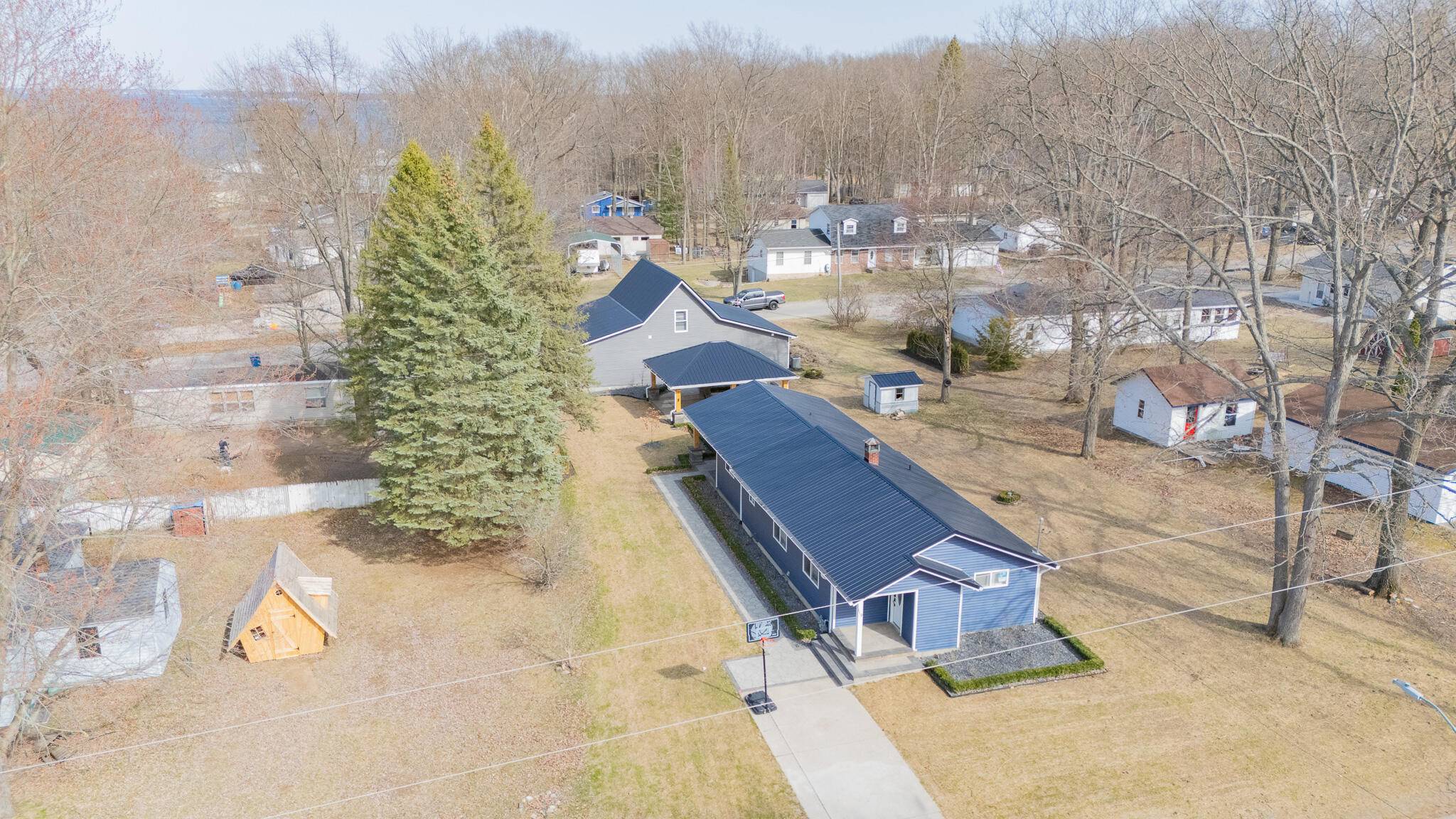 Houghton Lake, MI 48629,119 Desoto Ave AND 206 Joliet Ave