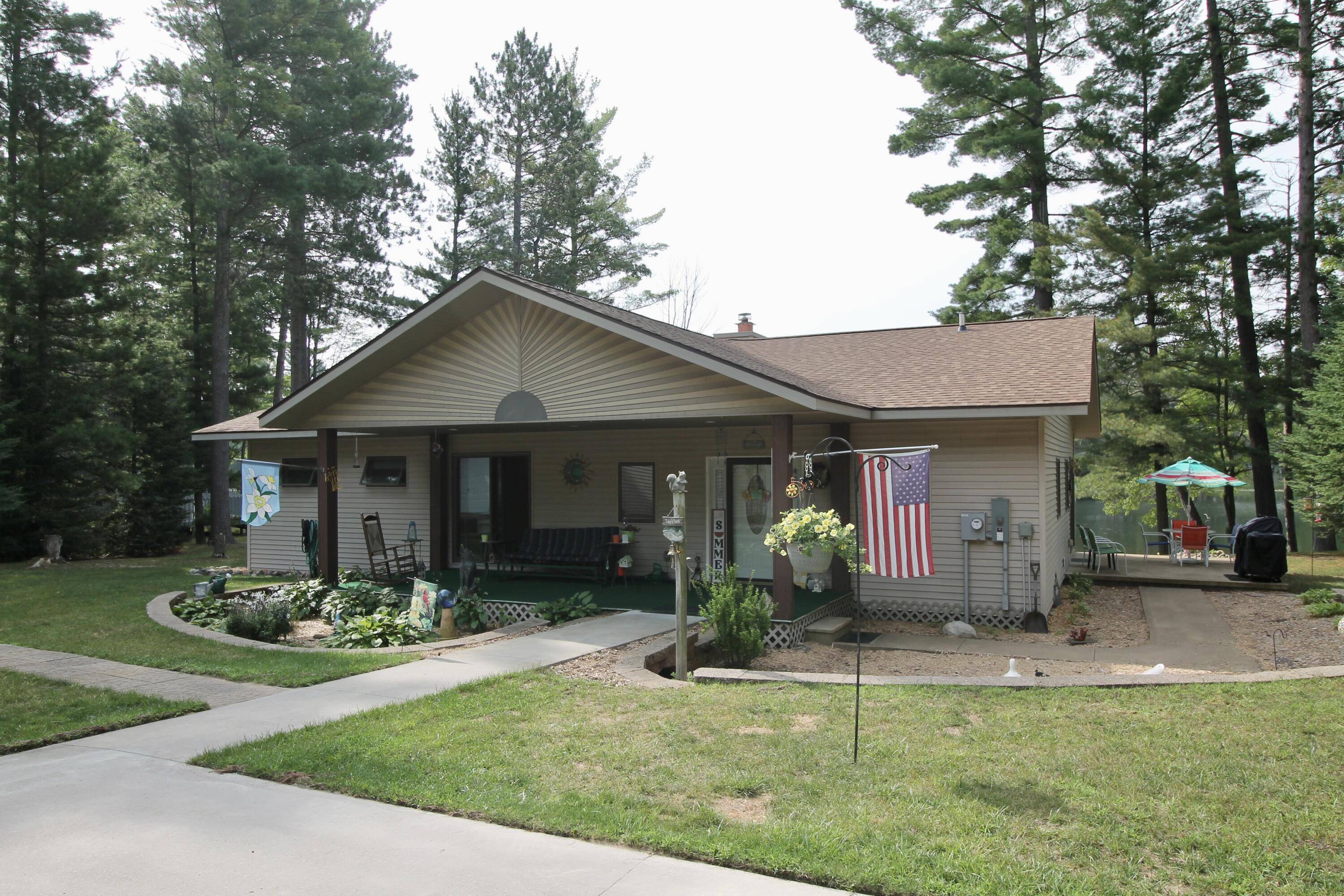 Lewiston, MI 49756,3865 S Mielke Way