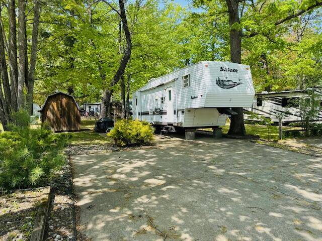 Houghton Lake, MI 48629,2757 Owens #205 DR Drive