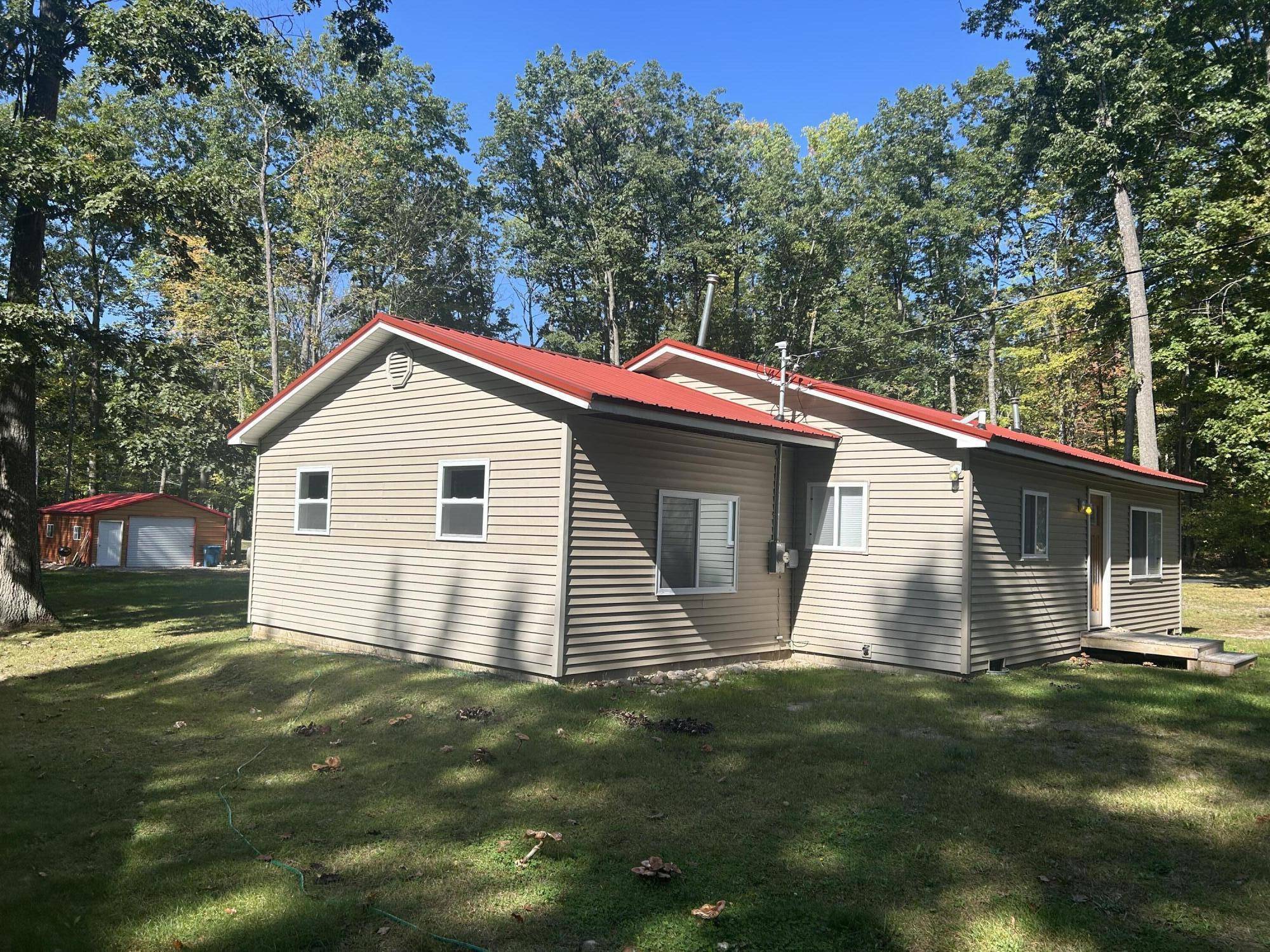 Roscommon, MI 48653,408 Kirkshire AVE Avenue