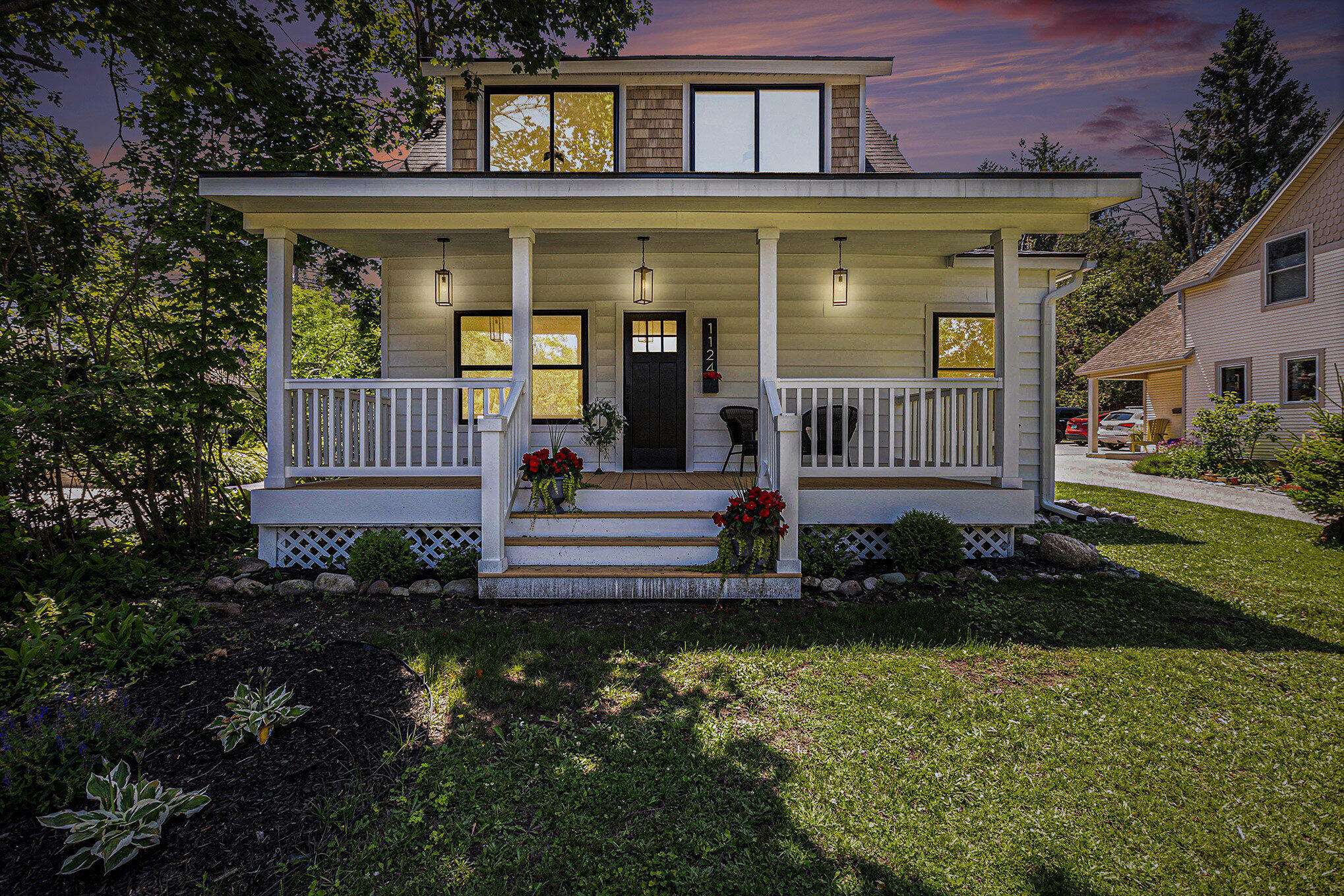 Petoskey, MI 49770,1124 E Mitchell ST Street