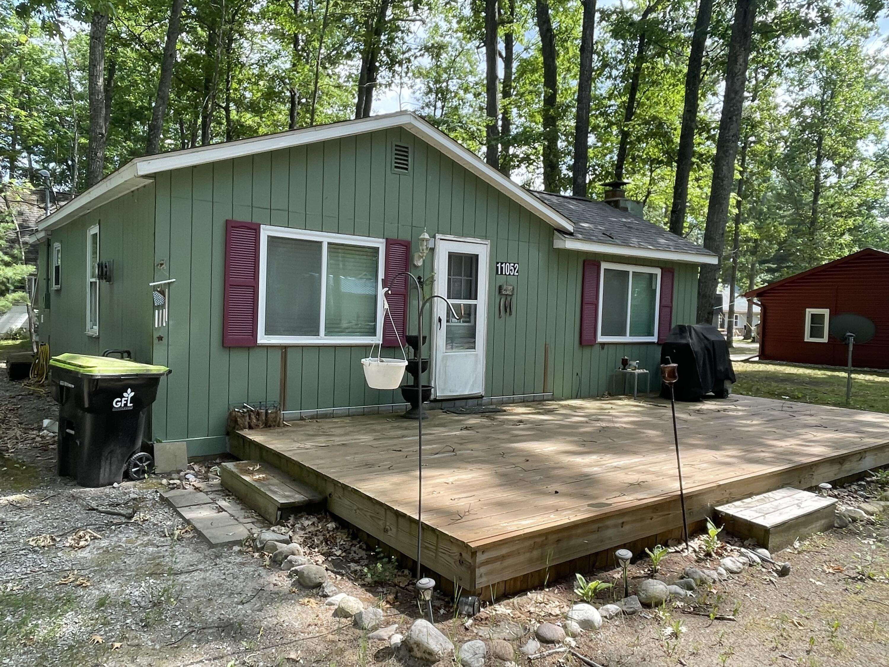 Roscommon, MI 48653,11052 W Higgins Lake DR Drive