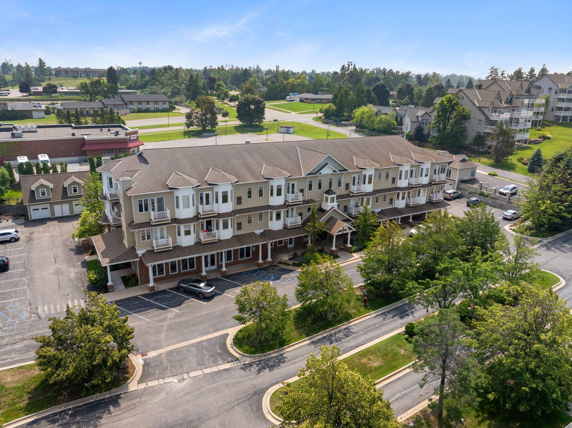 Petoskey, MI 49770,725 Harbor Watch DR Drive
