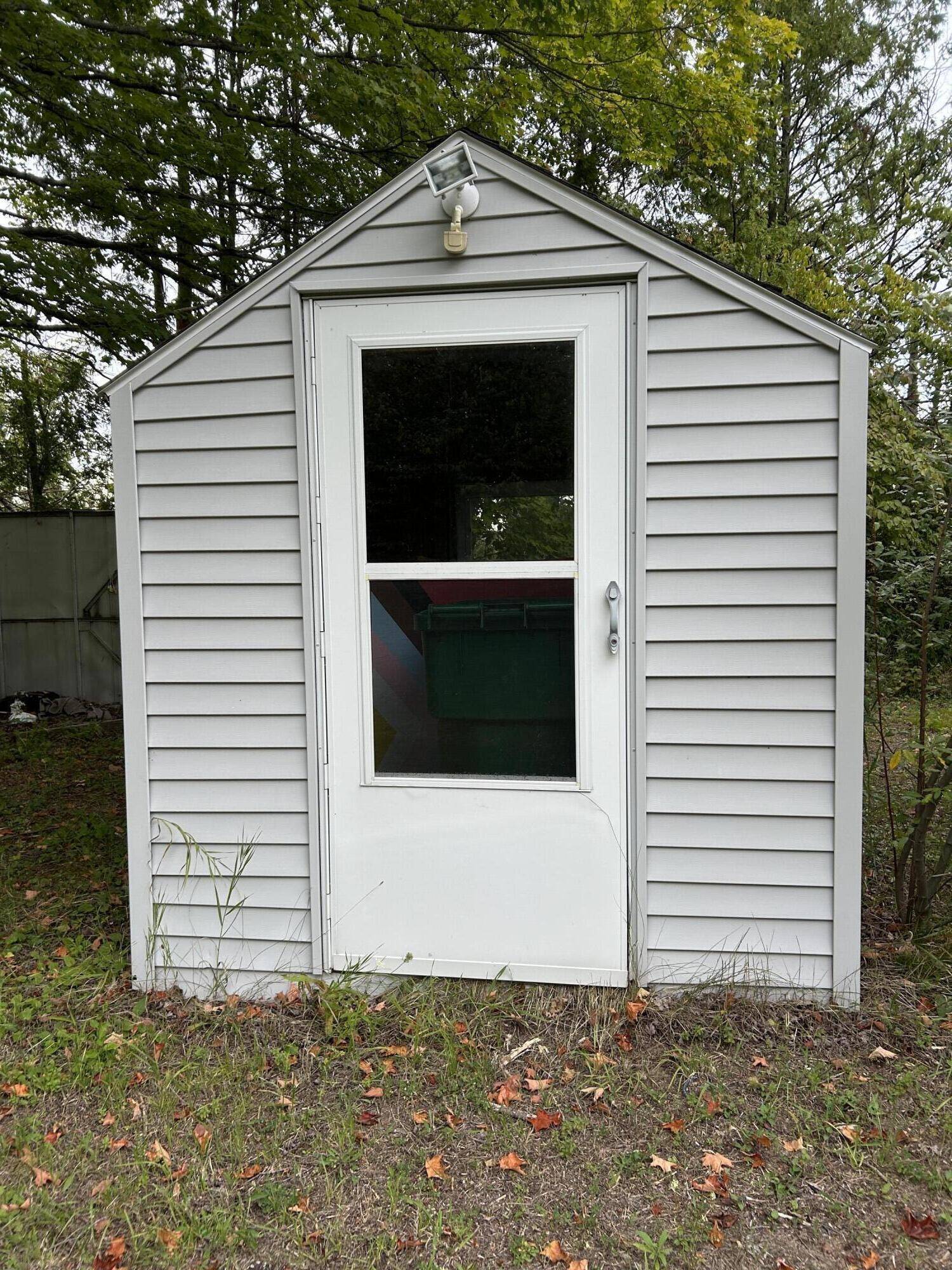 Posen, MI 49776,9625 Bolton Road