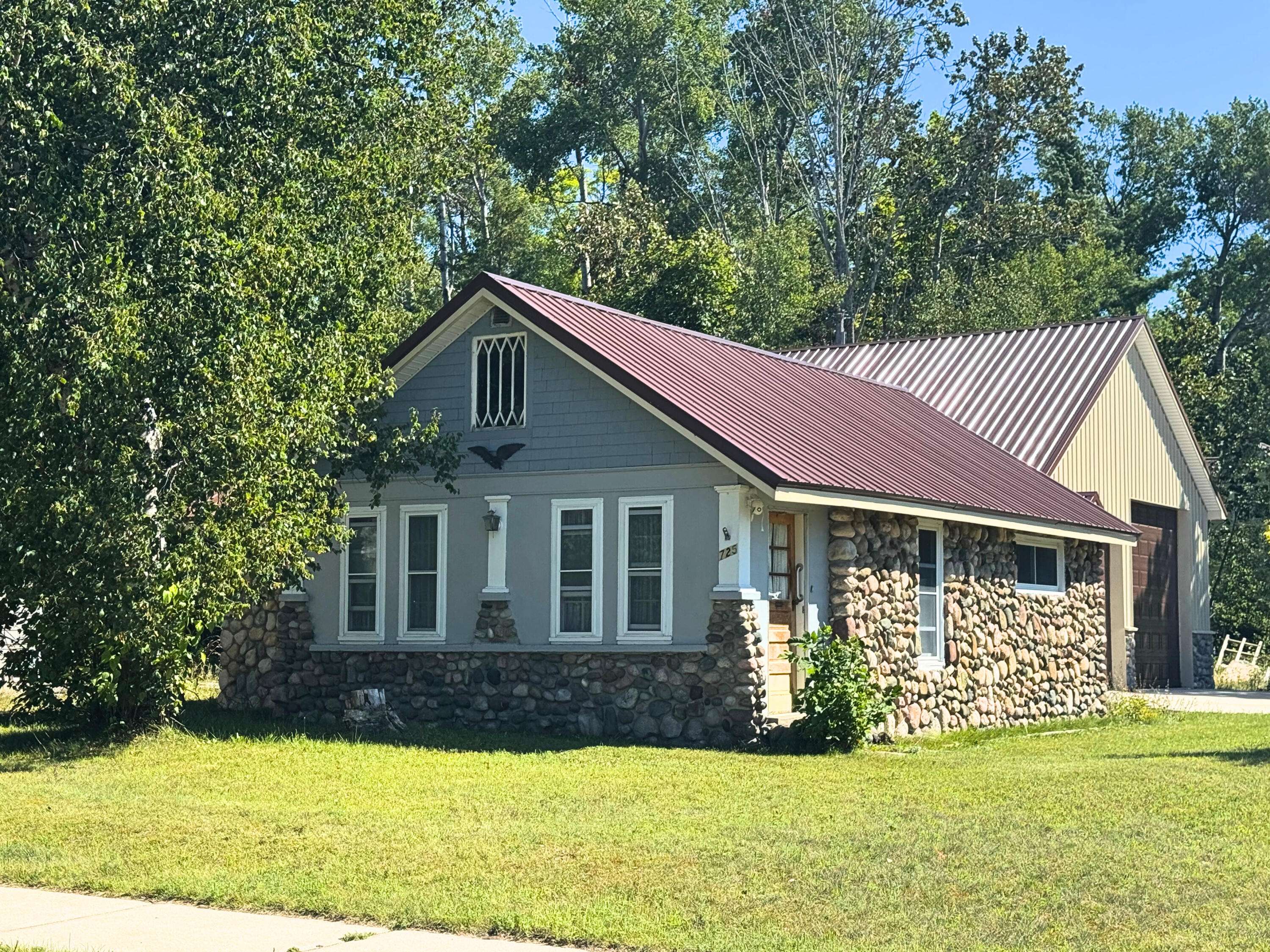 Mackinaw City, MI 49701,725 & 723 W Central AVE Avenue