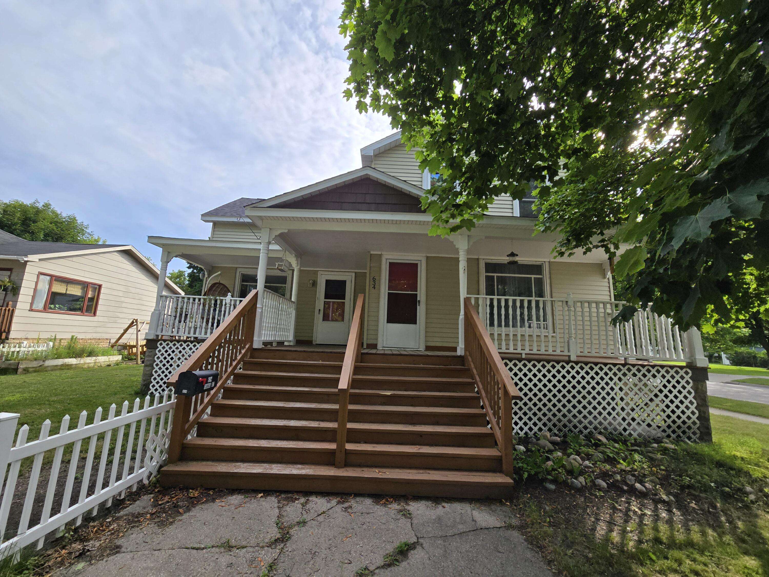 Alpena, MI 49707,634 Tawas ST Street