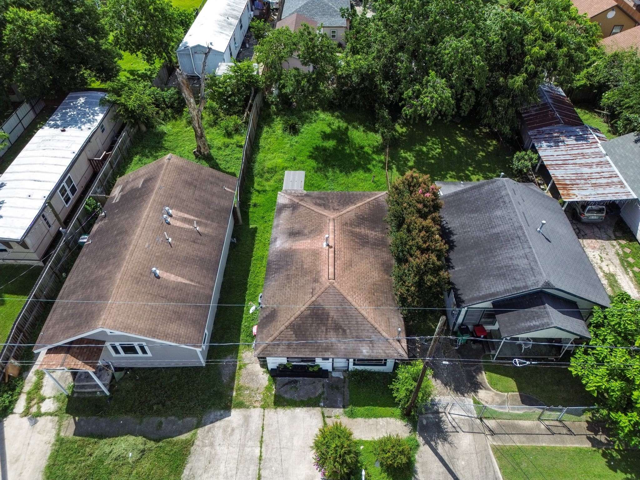 Baytown, TX 77520,1212 Pine ST