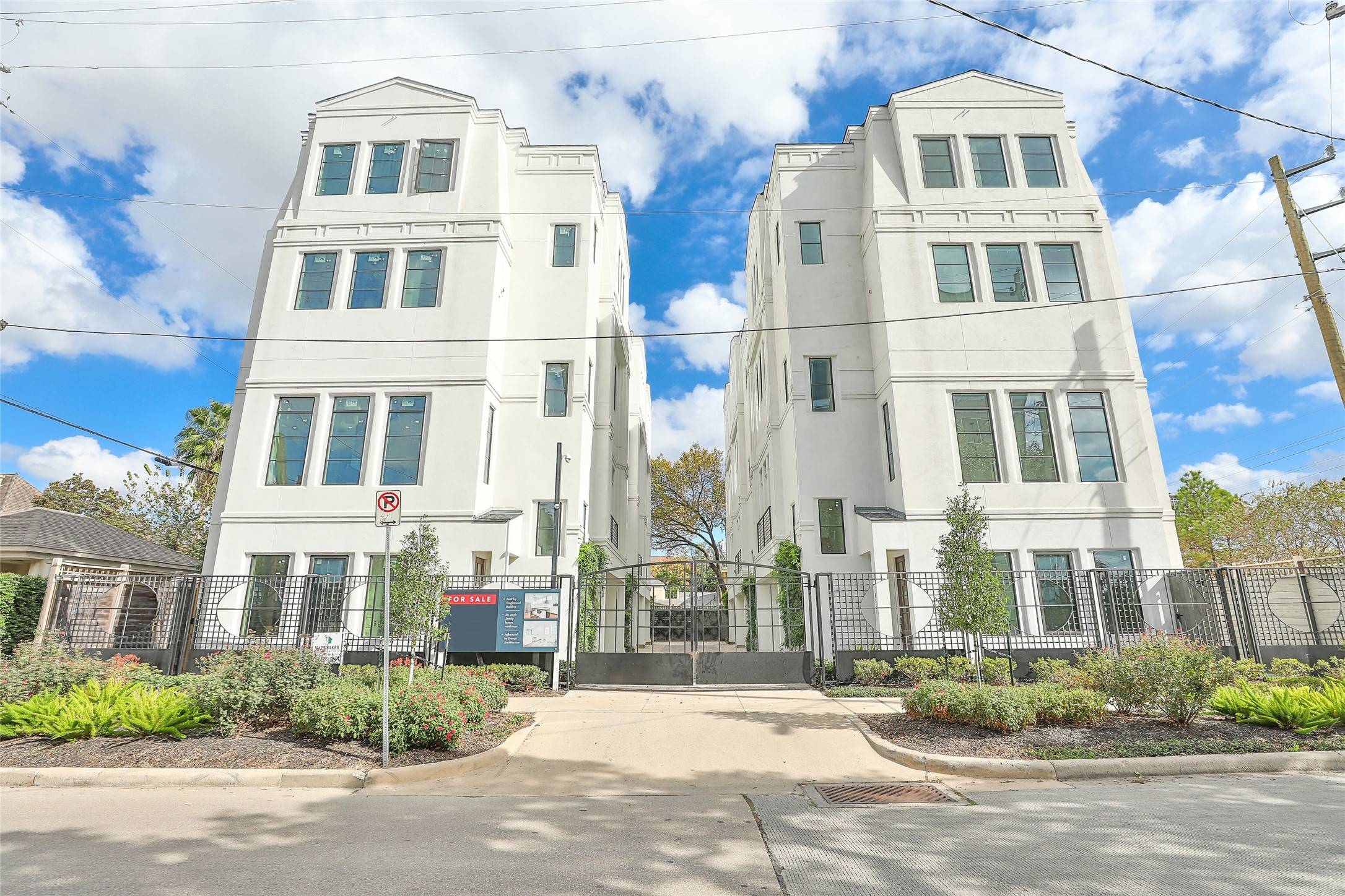 Houston, TX 77006,4527 Graustark ST