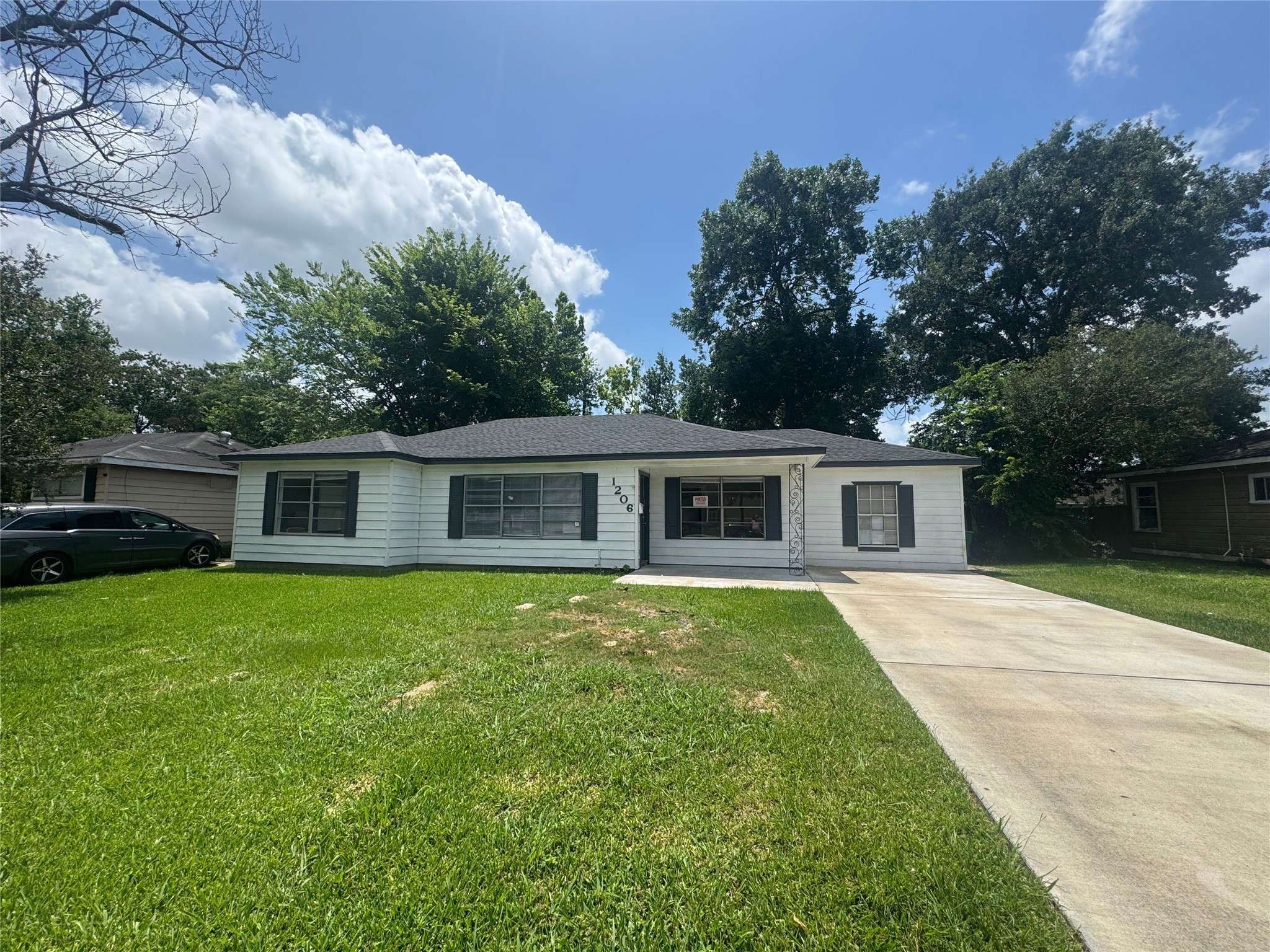 Pasadena, TX 77502,1206 Houston AVE