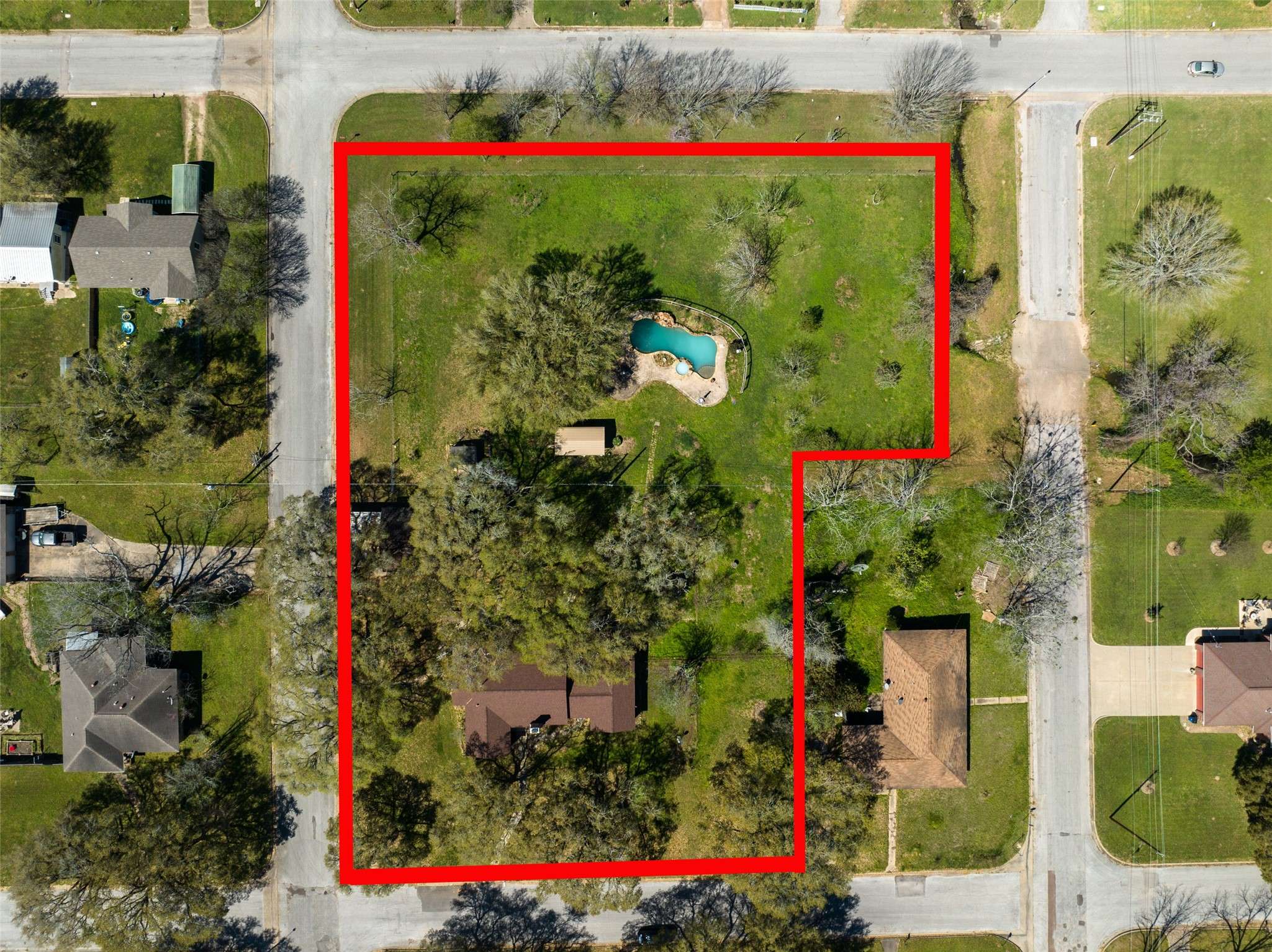Hempstead, TX 77445,633 14th ST