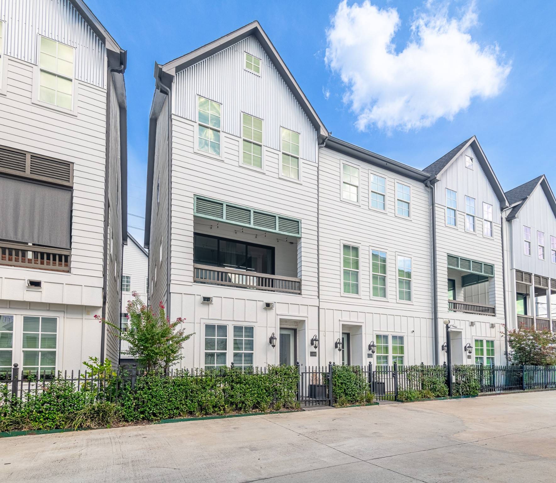 Houston, TX 77008,1208 Timbergrove Park ST