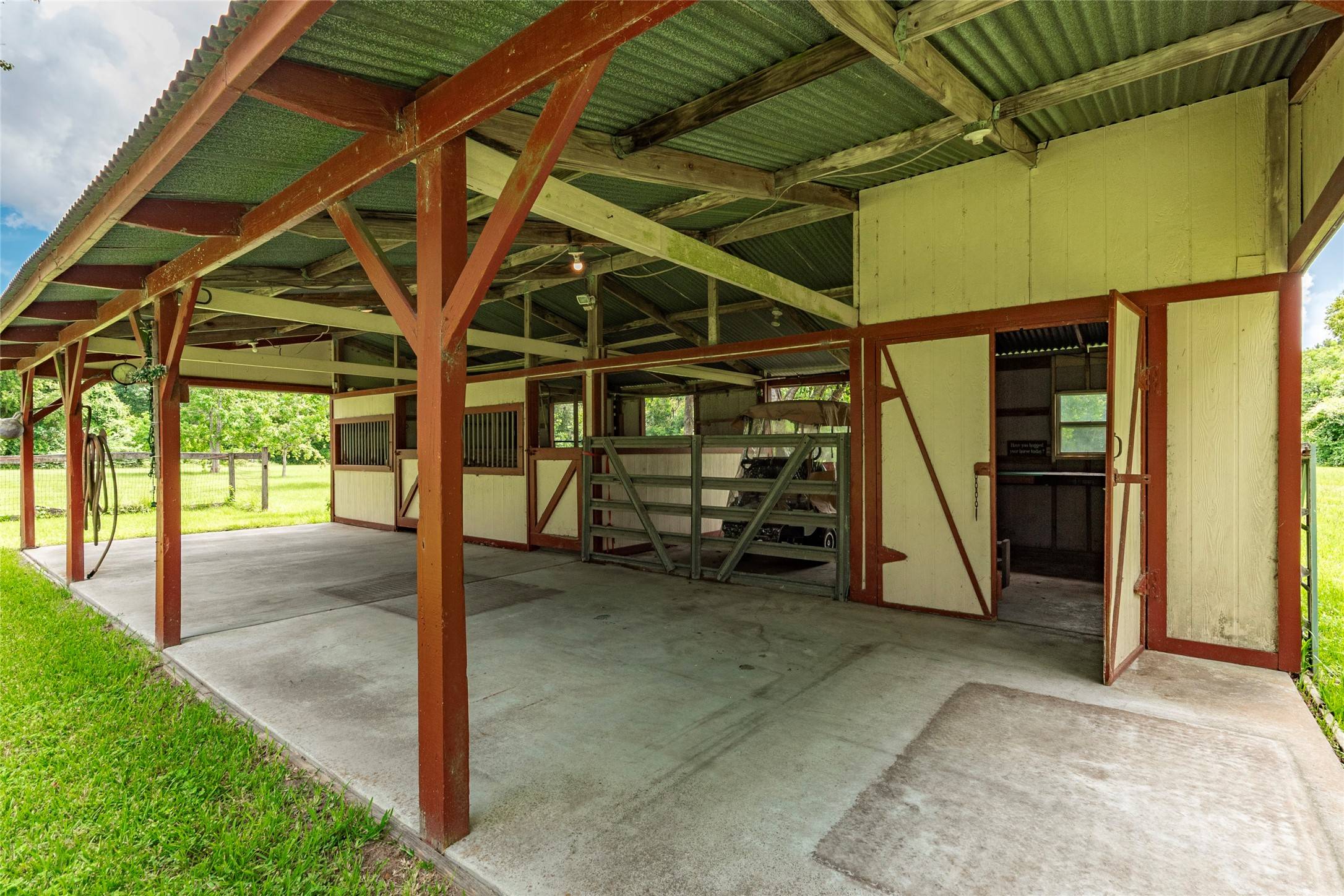 League City, TX 77573,2023 Leisure LN