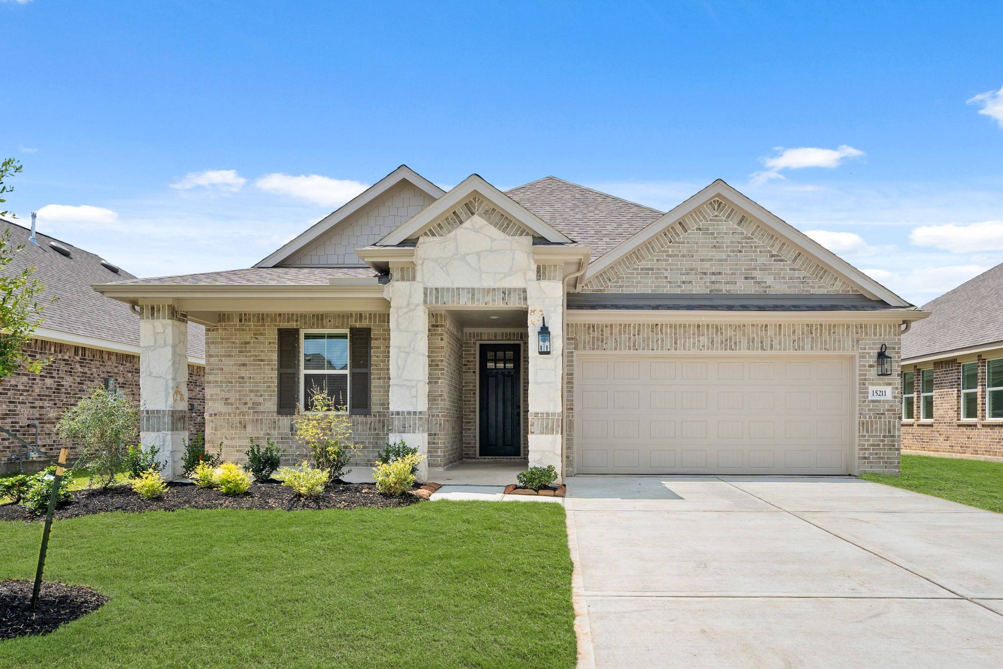 Santa Fe, TX 77517,15211 Laurel Oak LN
