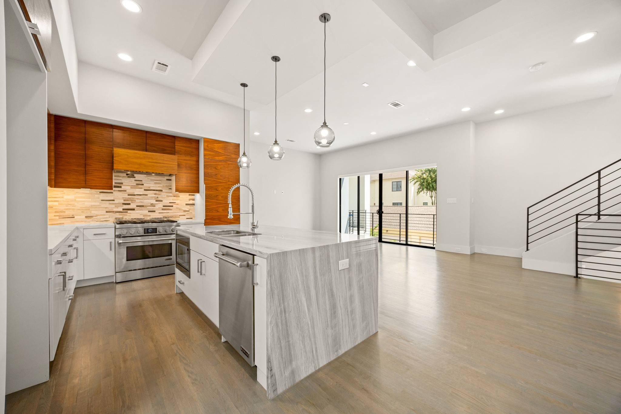 Houston, TX 77007,4112 Feagan ST